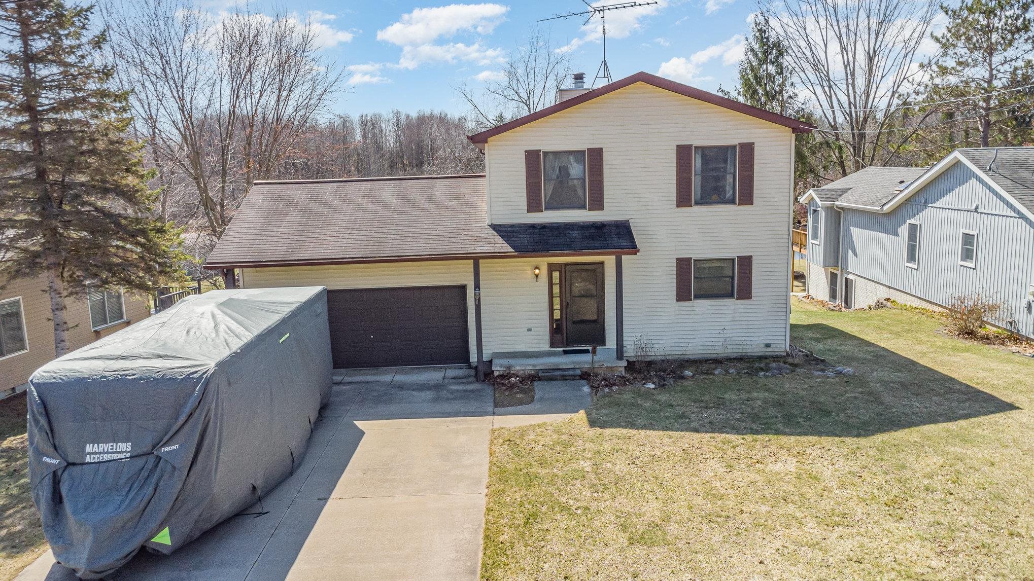 Homes for sale in Harrison, MI | 2675 W Lily Lake Rd, Harrison, MI 48625 | MLS# 80054494