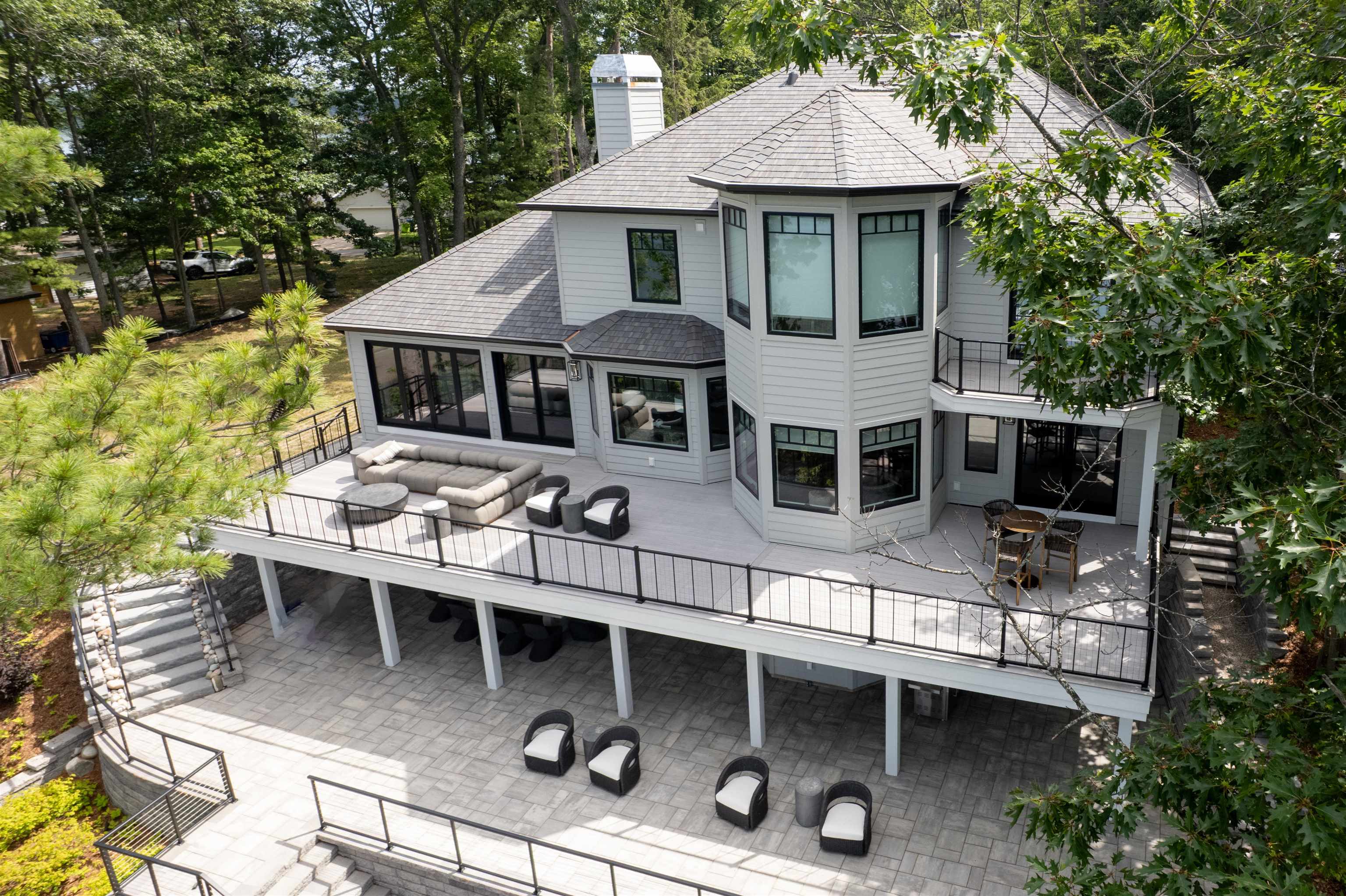 Homes for sale in Interlochen, MI | 5568 Lakeview Dr, Interlochen, MI 49643 | MLS# 80054904