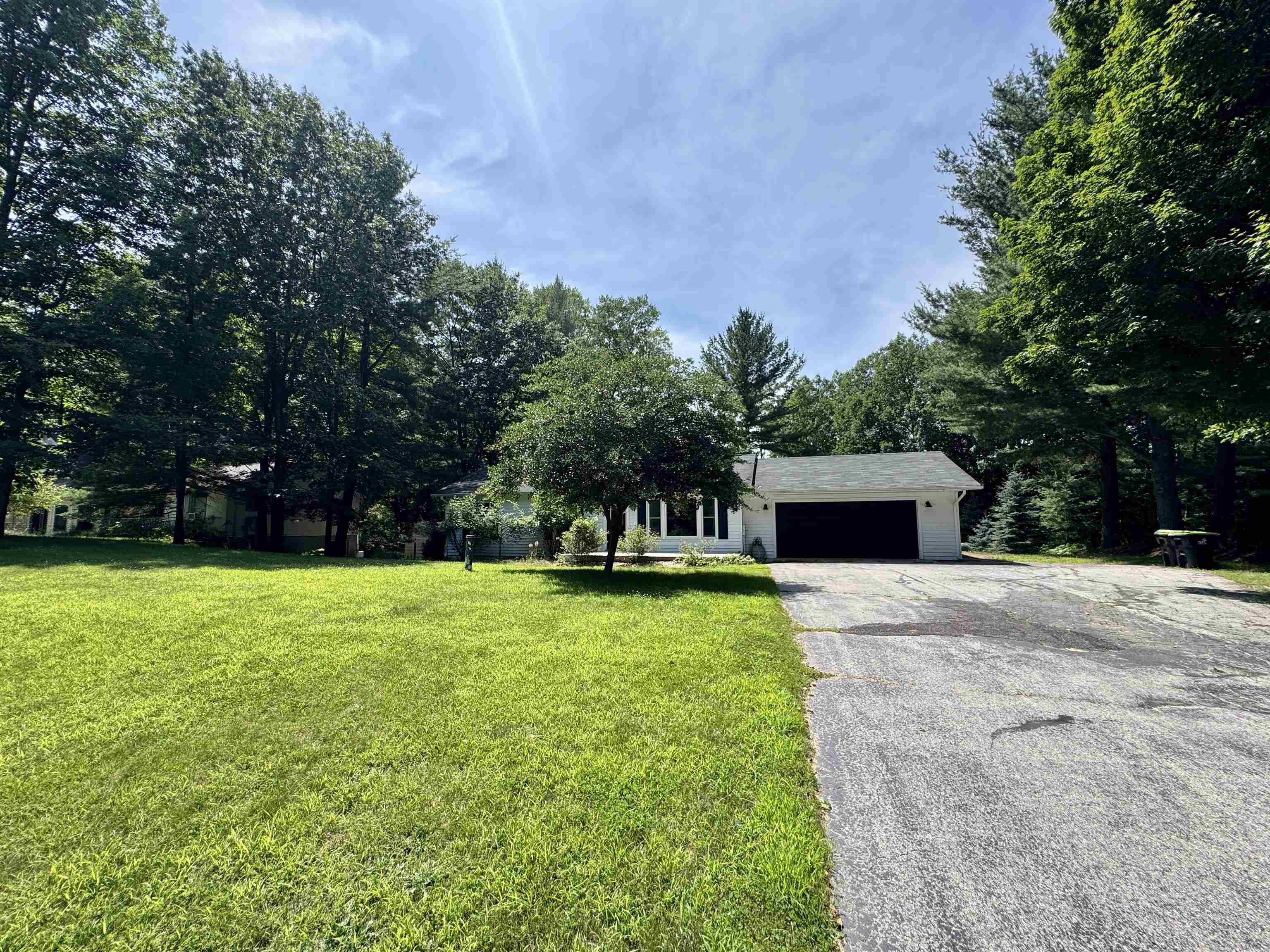 Homes for sale in Williamsburg, MI | 4283 Bartlett Rd, Williamsburg, MI 49690 | MLS# 80059523