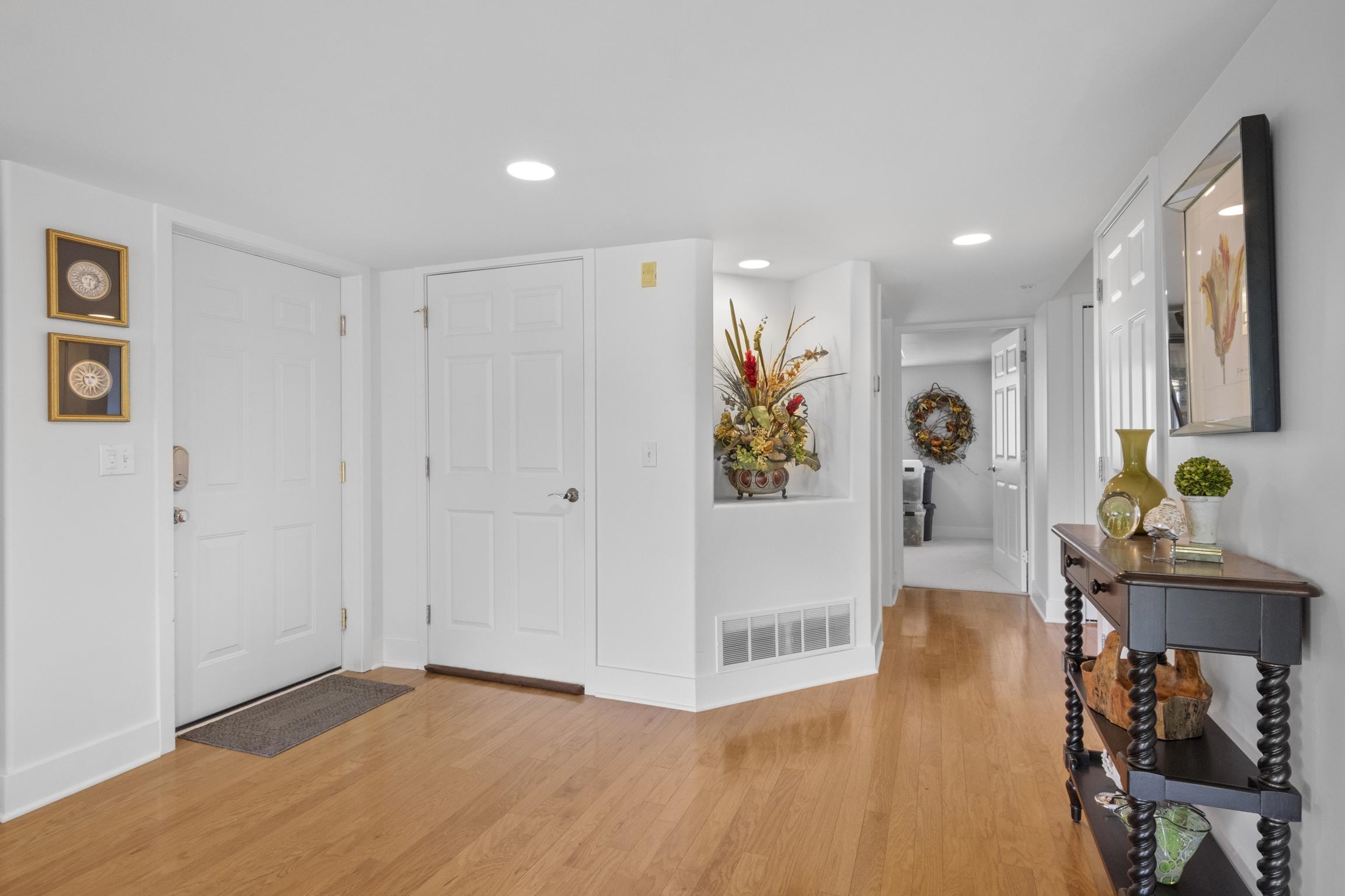 Homes for sale in Suttons Bay, MI | 712 Dockside Cir #G-4, Suttons Bay, MI 49682 | MLS# 80060012