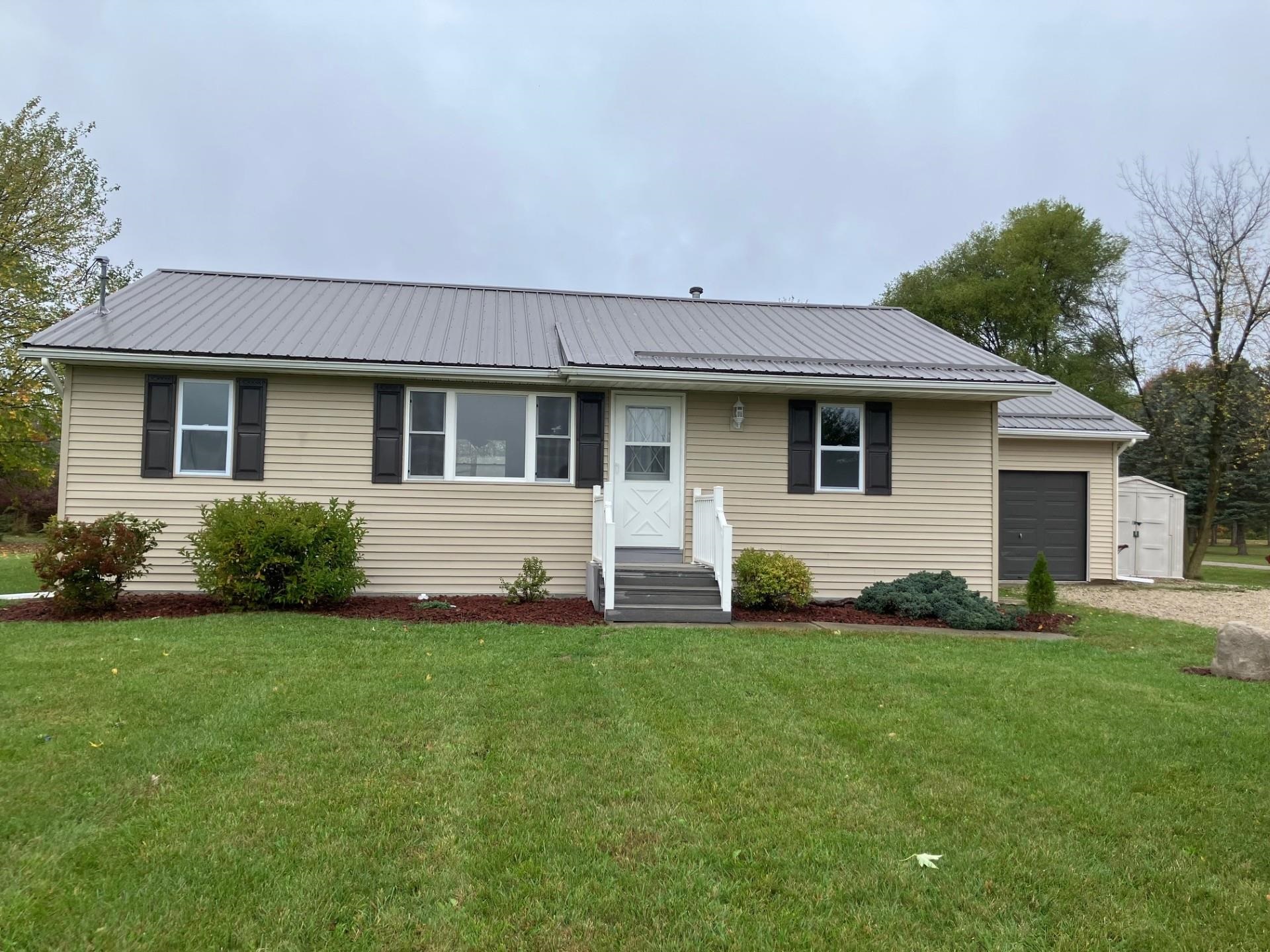 Homes for sale in Rosebush, MI | 4471 N Mission Rd, Rosebush, MI 48878 | MLS# 80060459