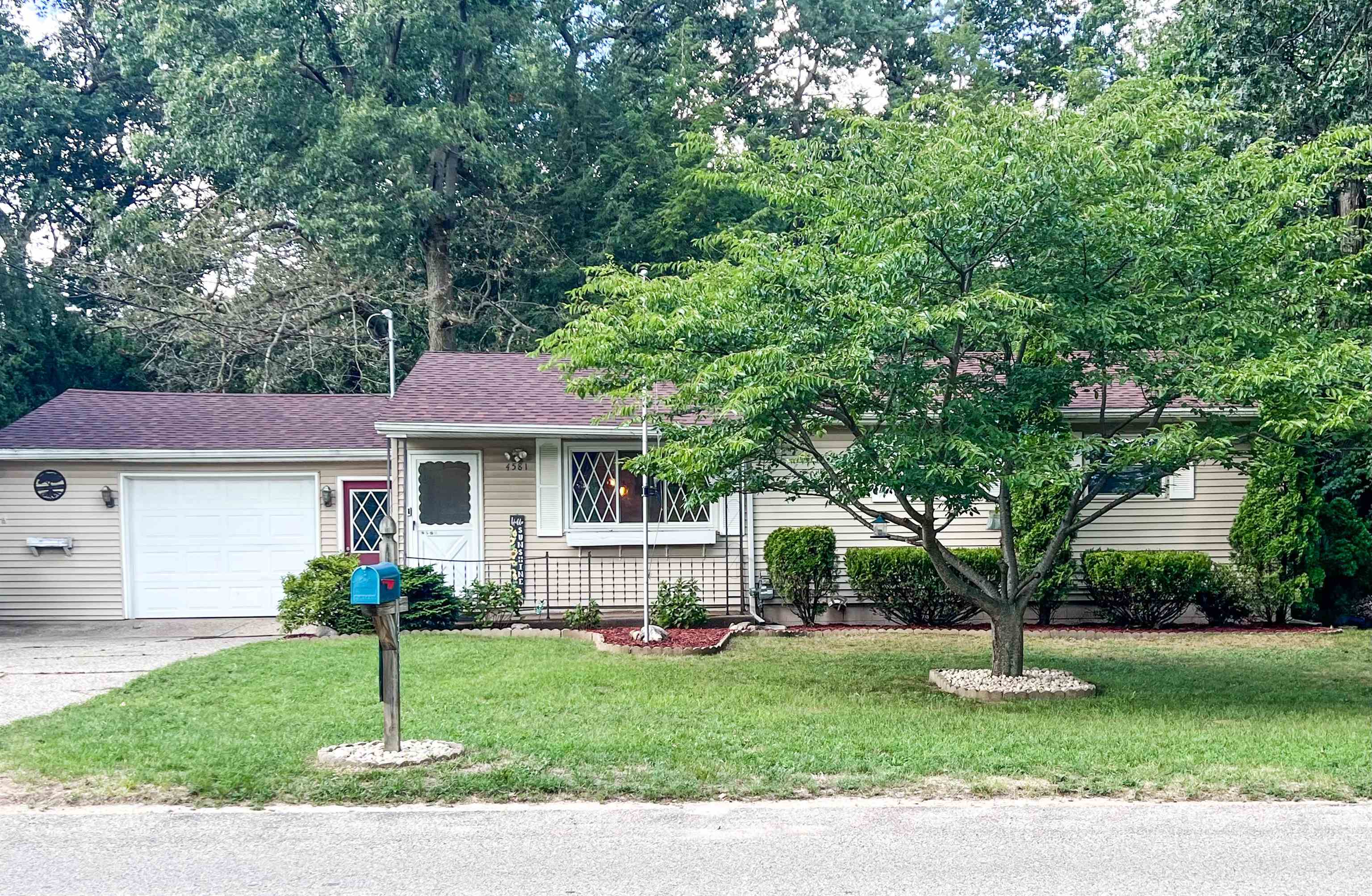 Homes for sale in Comstock Park, MI | 4581 Westshire Dr Nw #Lot: 4, Comstock Park, MI 49321 | MLS# 80061169