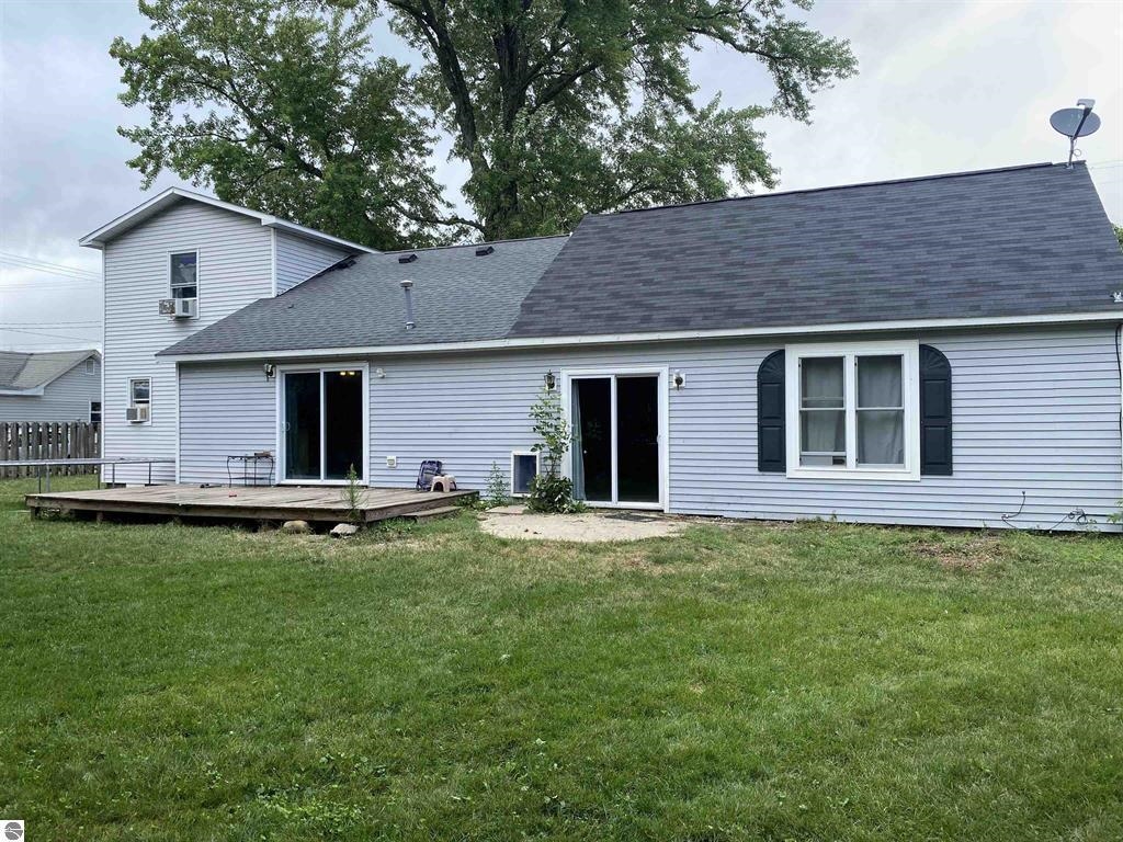 Homes for sale in Cadillac, MI | 817 Walnut St, Cadillac, MI 49601 | MLS# 80061284