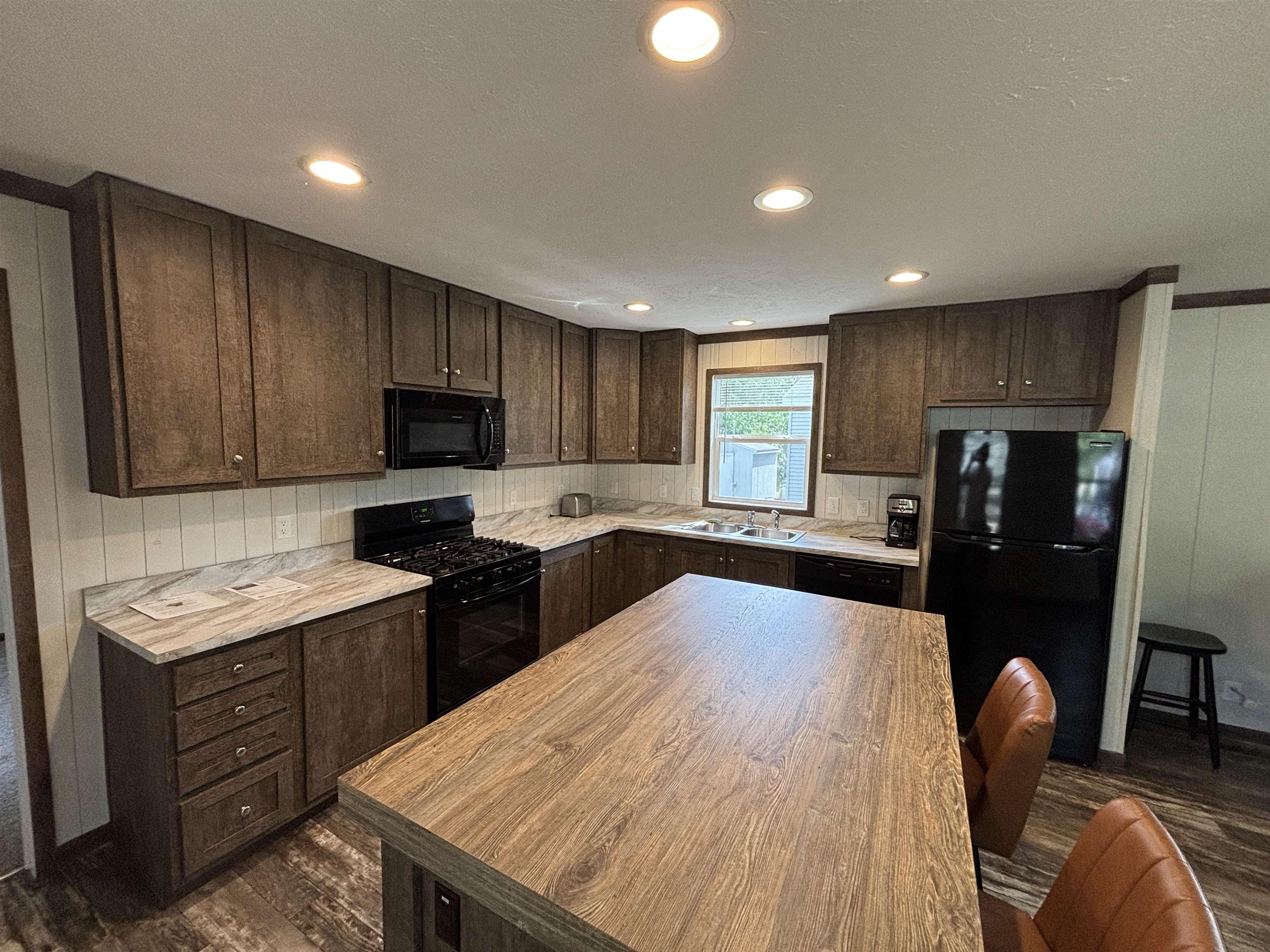 Homes for sale in Traverse City, MI | 2751 Ray Blvd, Traverse City, MI 49686 | MLS# 80061286