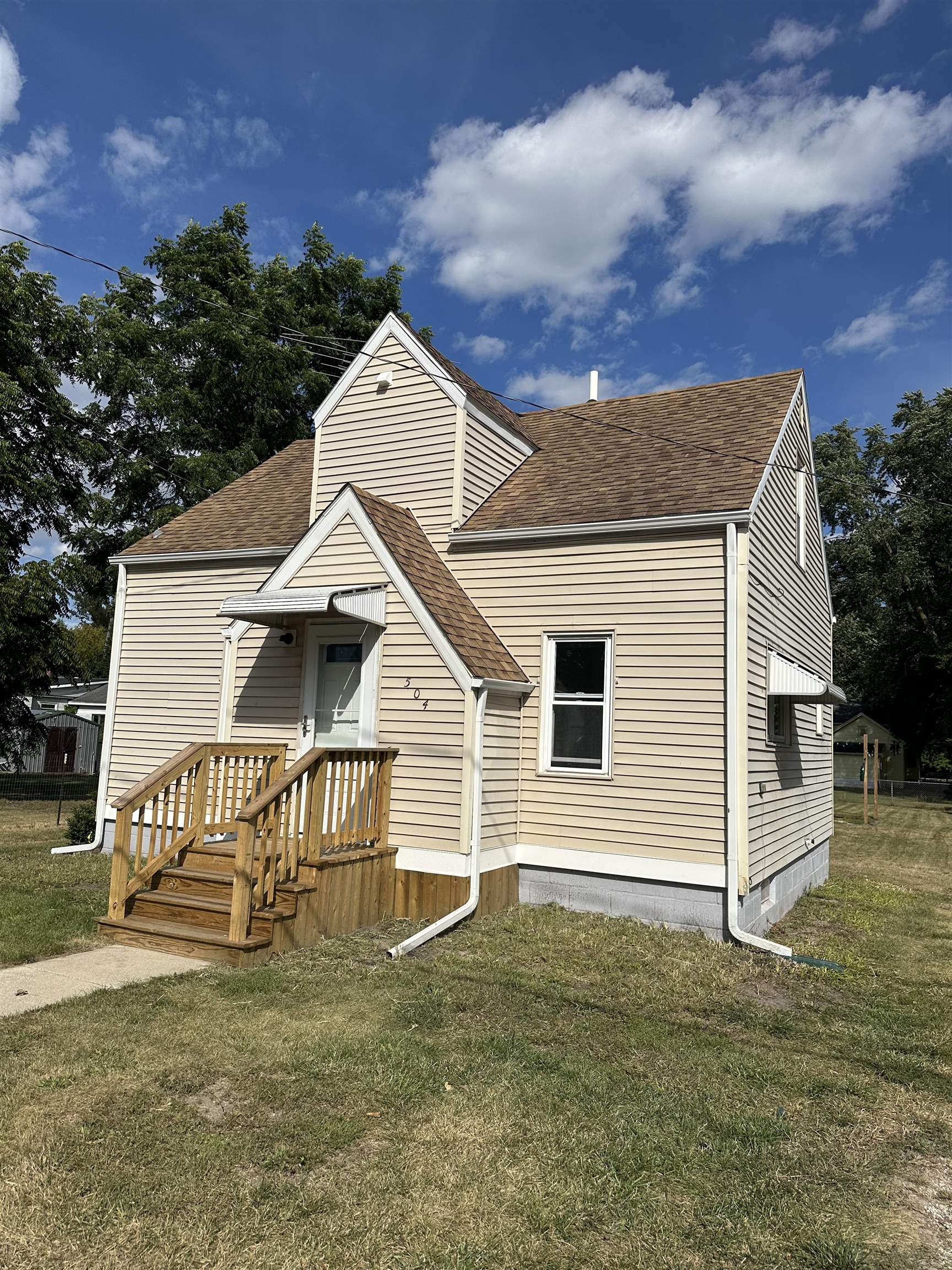 Homes for sale in Standish, MI | 504 N Forest St, Standish, MI 48658 | MLS# 80061359