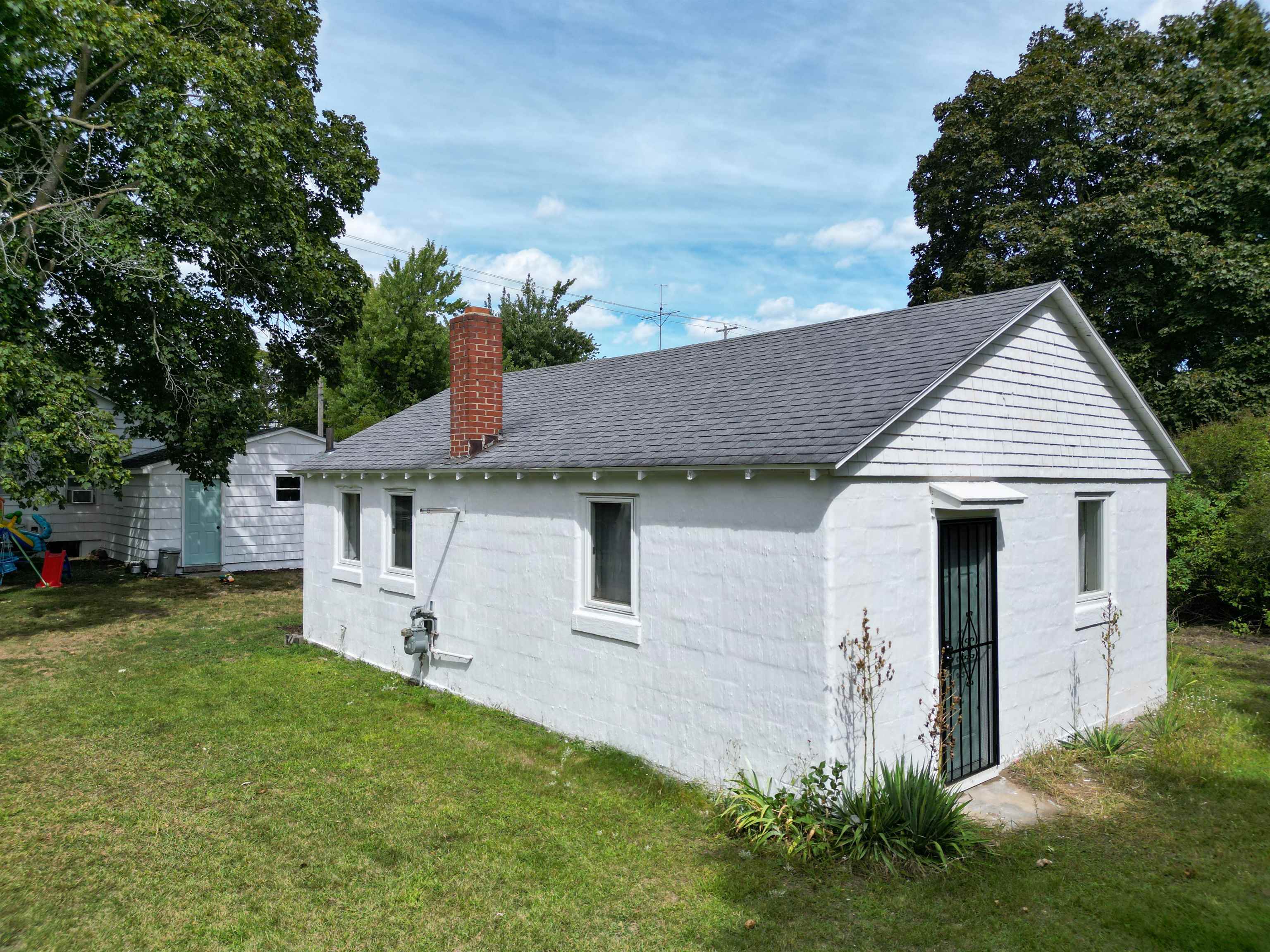 Homes for sale in Mount Pleasant, MI | 1104 1/2 E Broadway, Mount Pleasant, MI 48858 | MLS# 80061367