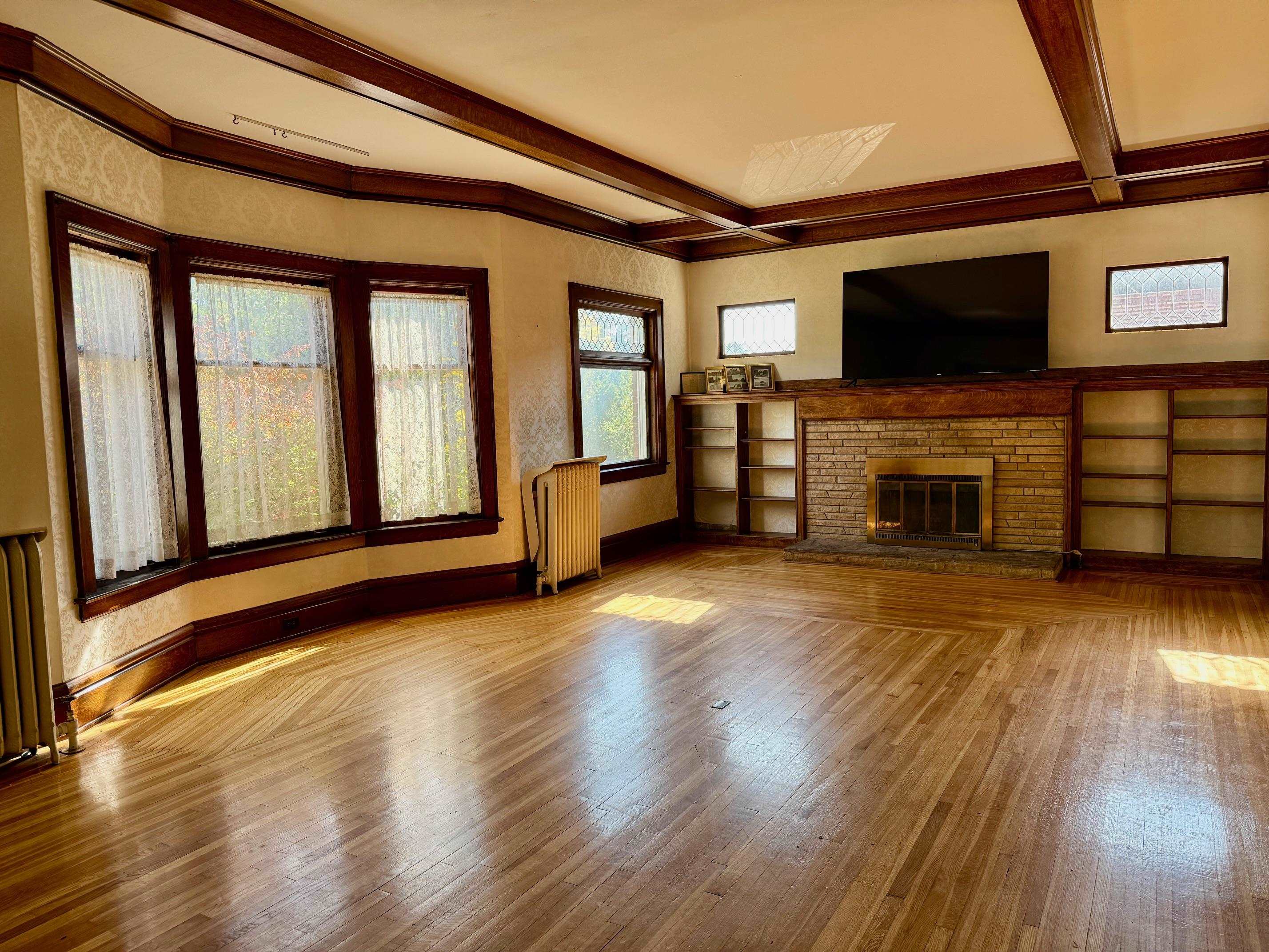 Homes for sale in Cadillac, MI | 513 E Cass St, Cadillac, MI 49601 | MLS# 80061447