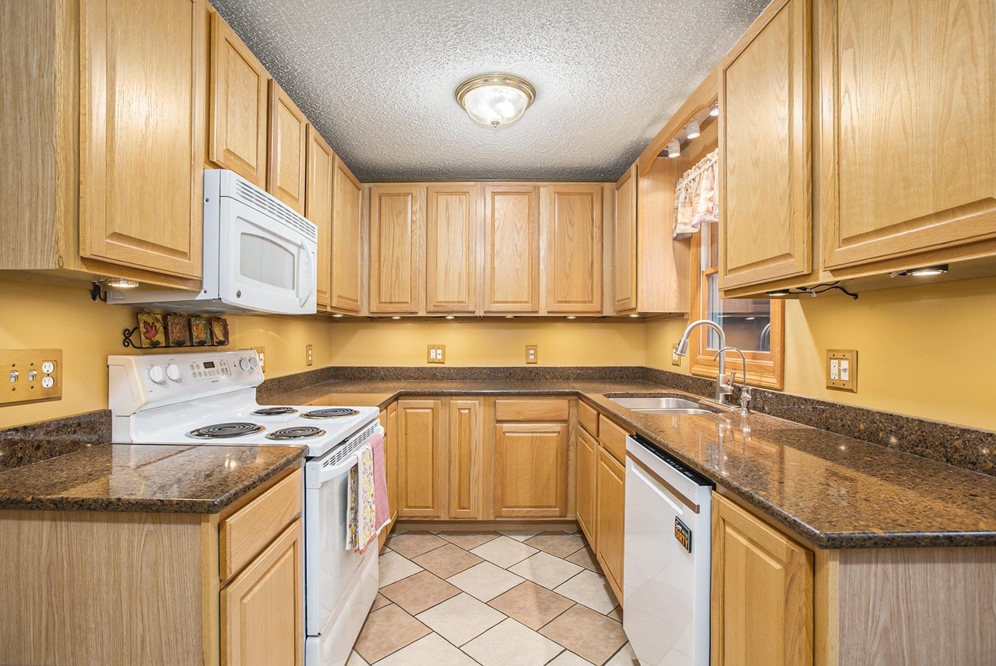 Homes for sale in Lake Ann, MI | 8901 Lake Ann Rd, Lake Ann, MI 49650 | MLS# 80061535