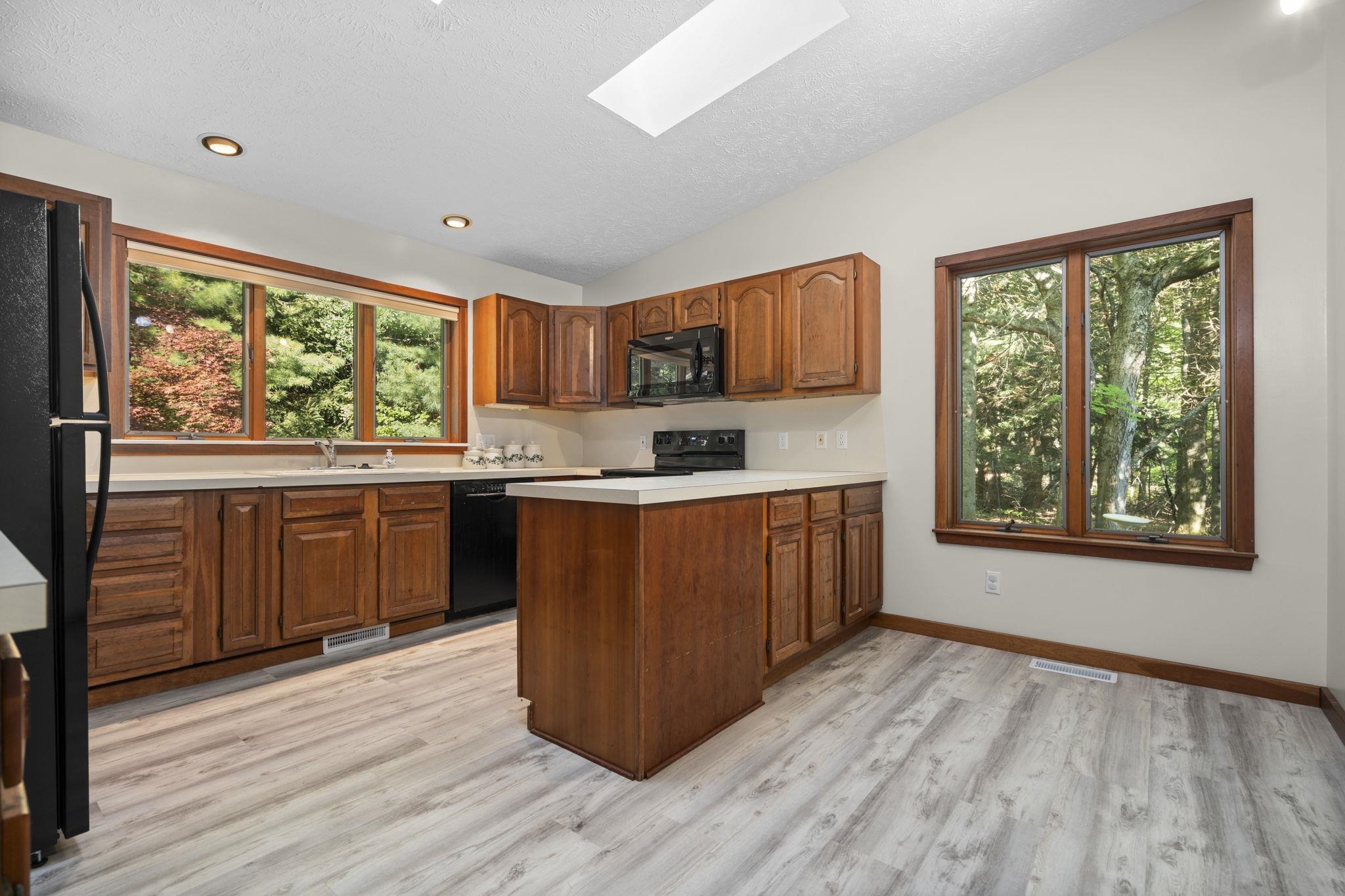 Homes for sale in Northport, MI | 211 E 7Th St, Northport, MI 49670 | MLS# 80061991