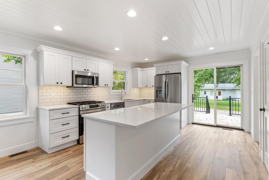 Homes for sale in Charlevoix, MI | 1205 State St, Charlevoix, MI 49720 | MLS# 80062214