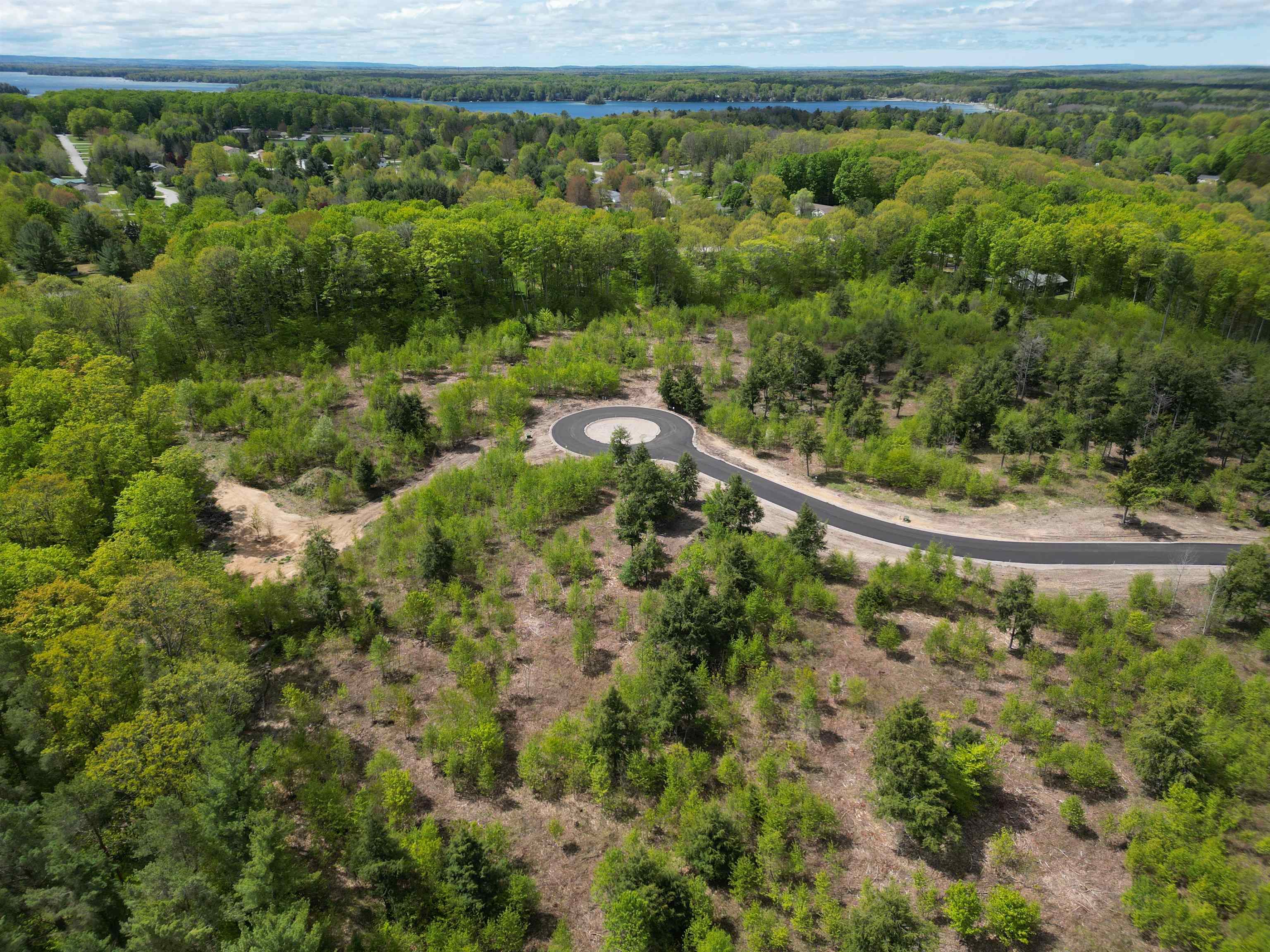 Homes for sale in Traverse City, MI | 8787 Hemlock Hill Dr, Traverse City, MI 49685 | MLS# 80062335