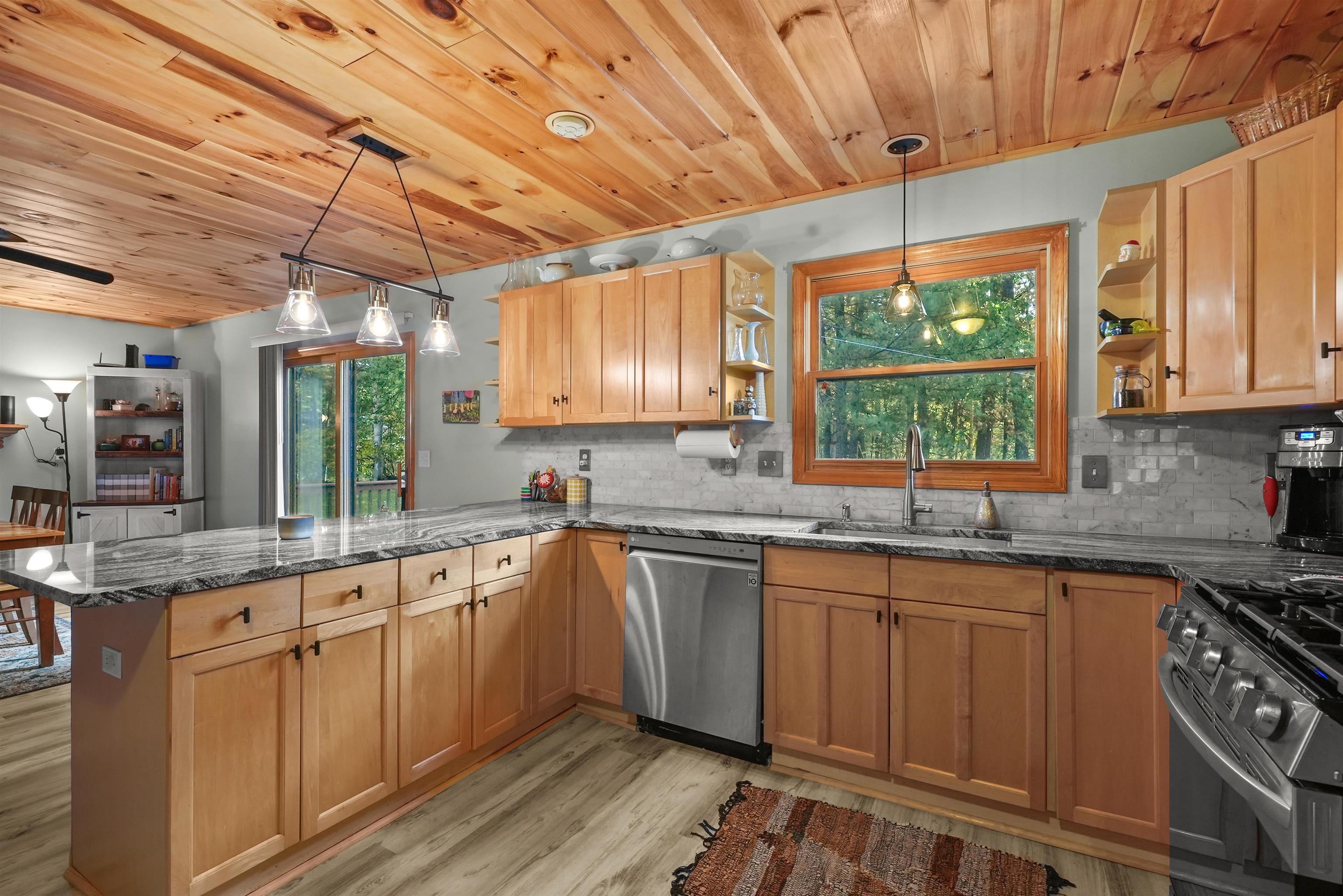 Homes for sale in Houghton Lake, MI | 105 Marigold Ln, Houghton Lake, MI 48629 | MLS# 80062684