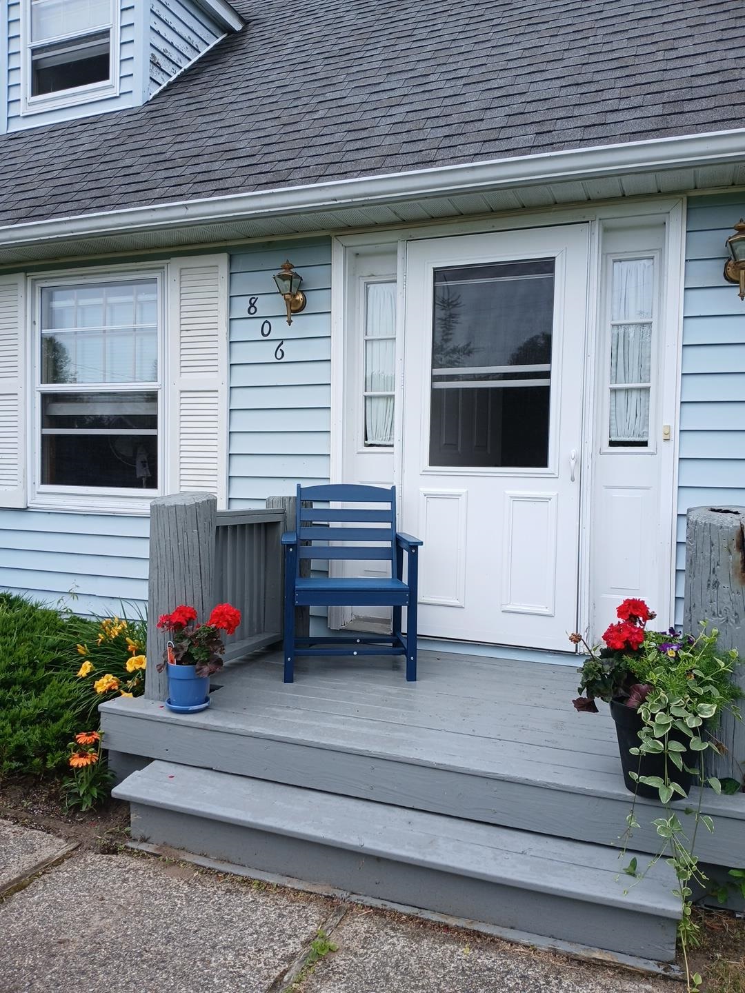 Homes for sale in Au Gres, MI | 806 S Augres River Dr, Au Gres, MI 48703 | MLS# 80062909