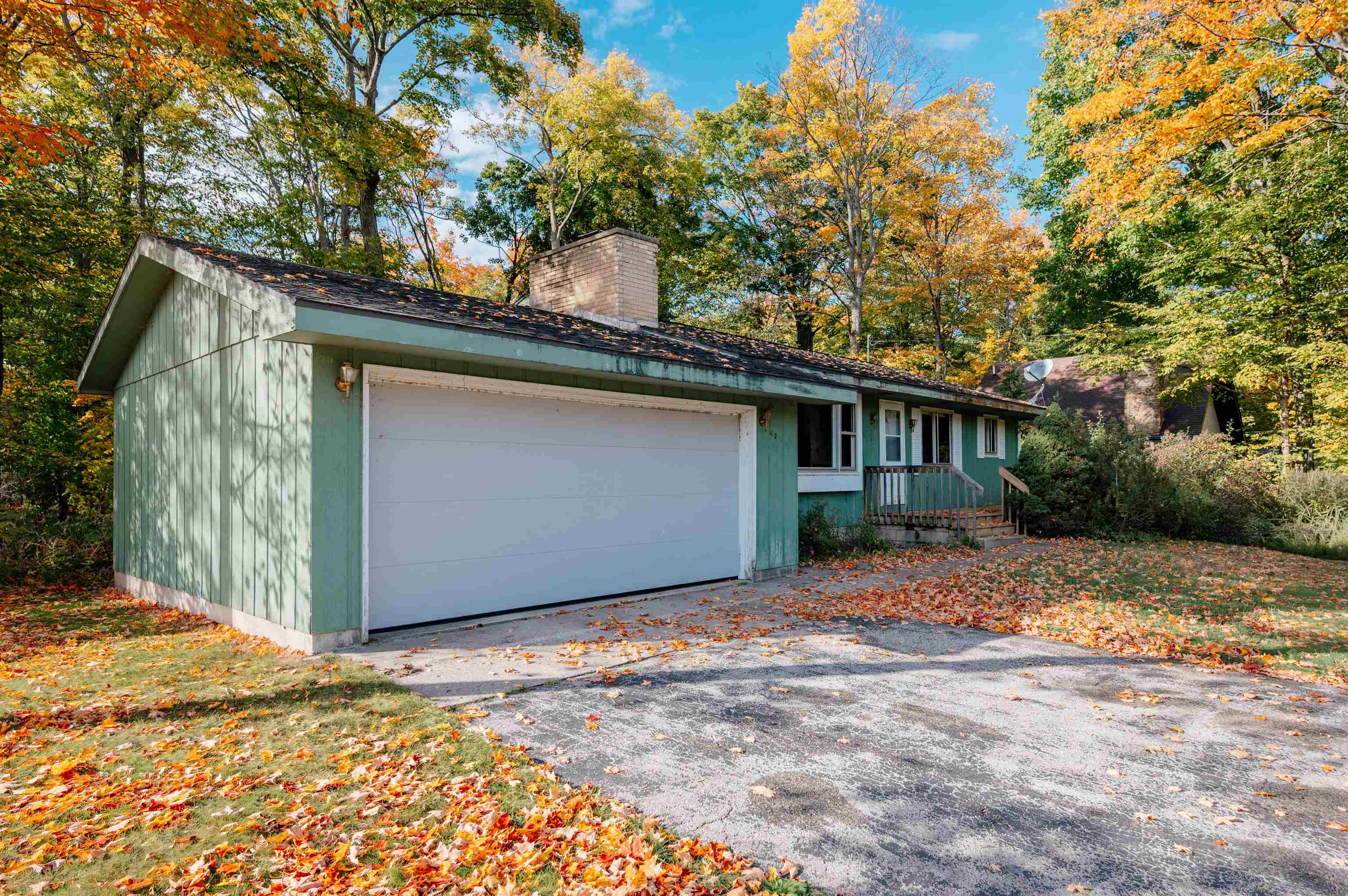 Homes for sale in Suttons Bay, MI | 431 N Nanagosa Trl, Suttons Bay, MI 49682 | MLS# 80063084