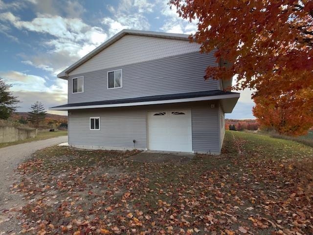 Homes for sale in Mesick, MI | 4166 N 15 Rd, Mesick, MI 49668 | MLS# 80063159