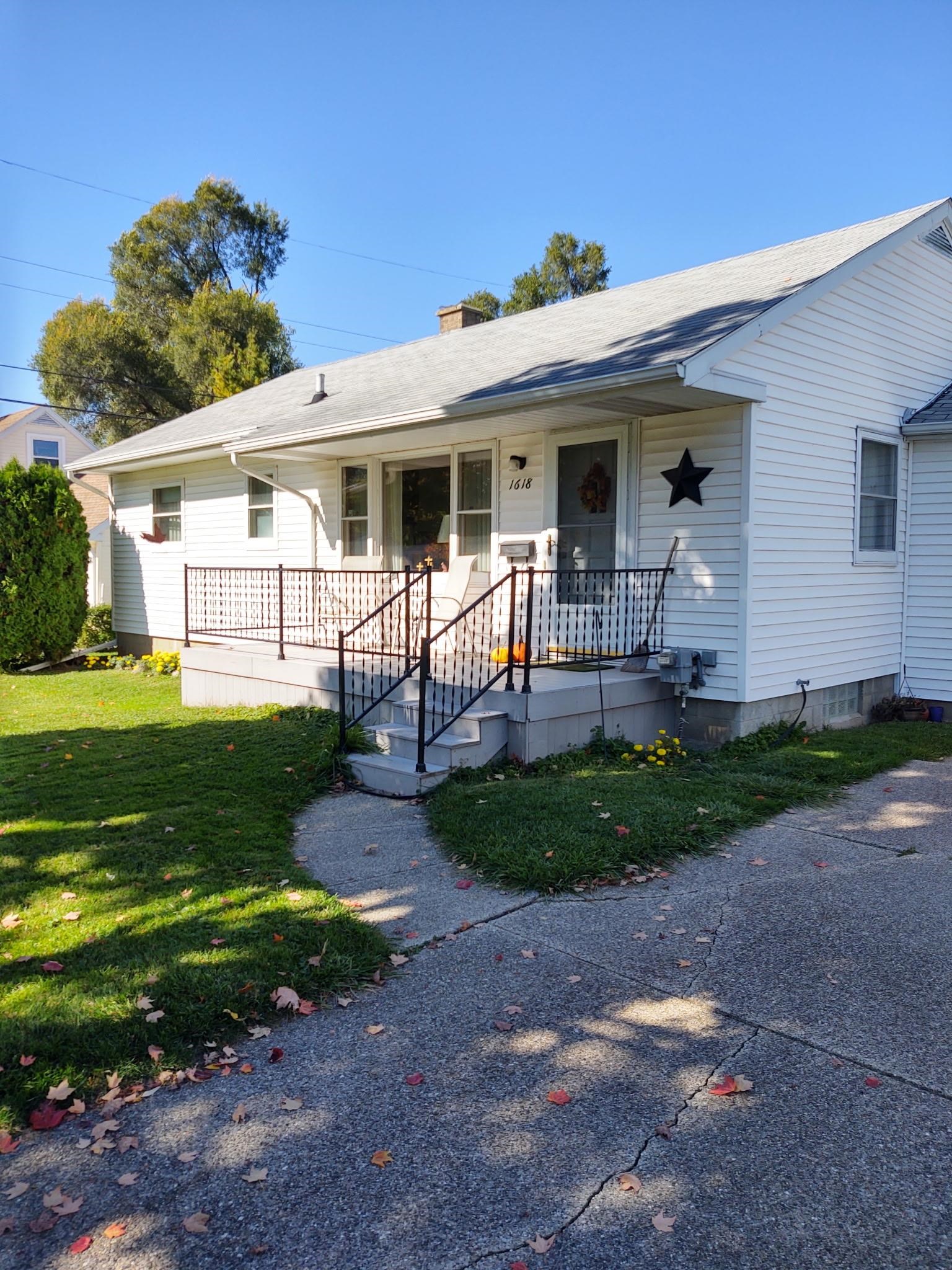 Homes for sale in Lansing, MI | 1618 Loraine Ave #Lot: 192, Lansing, MI 48910 | MLS# 80063218