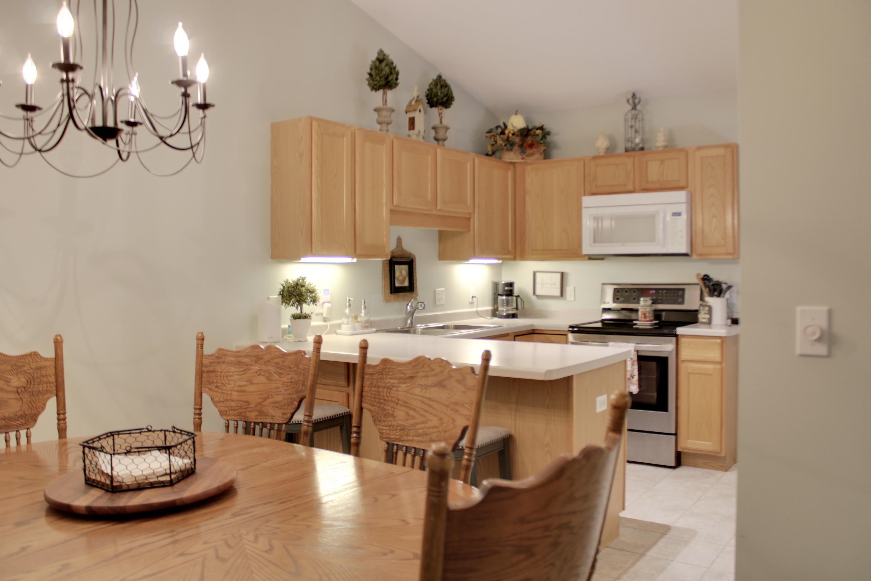 Homes for sale in Traverse City, MI | 1285 Terrace Bluff Dr, Traverse City, MI 49686 | MLS# 80063232