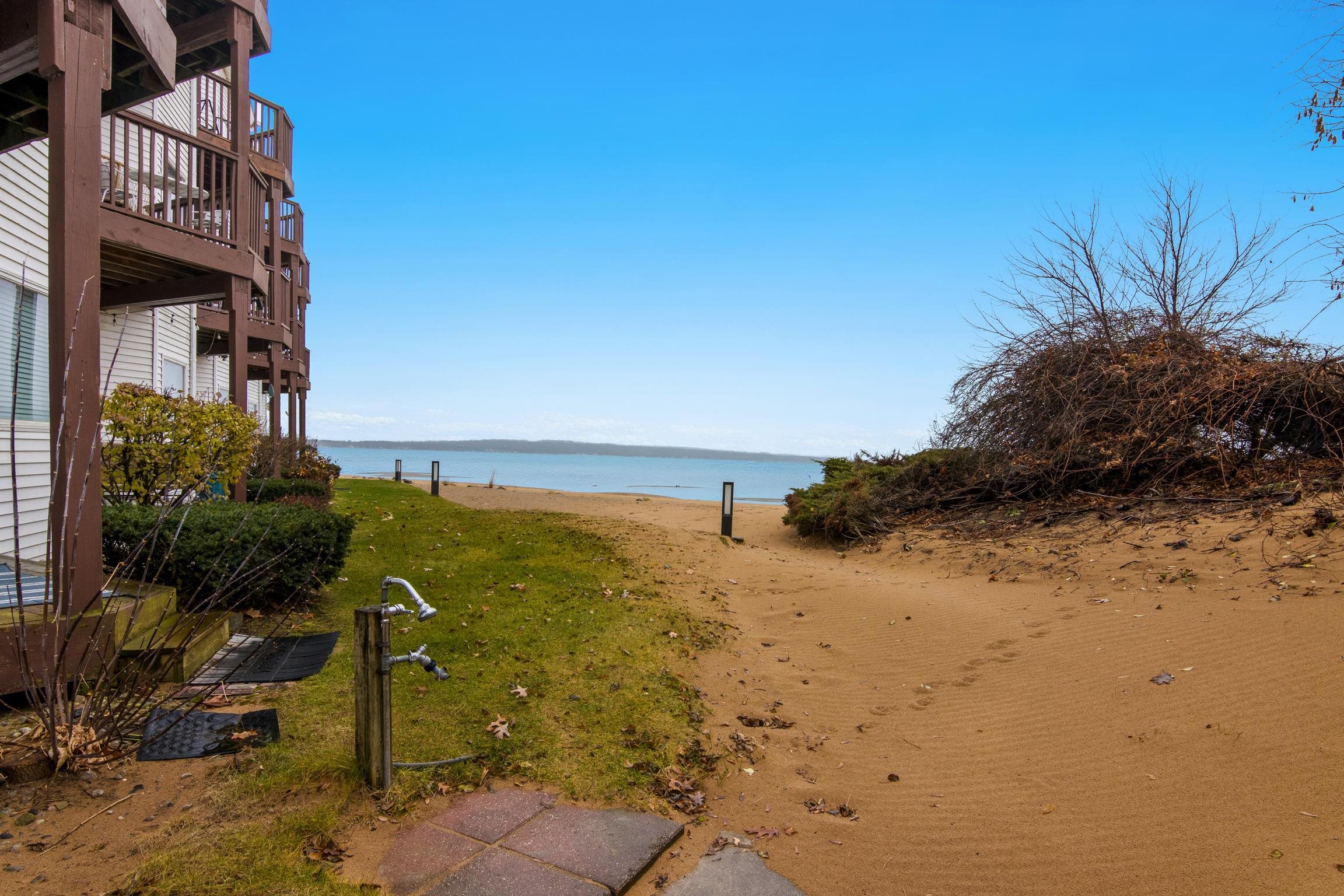 Homes for sale in Traverse City, MI | 1995 Us 31 N #220, Traverse City, MI 49686 | MLS# 80064167