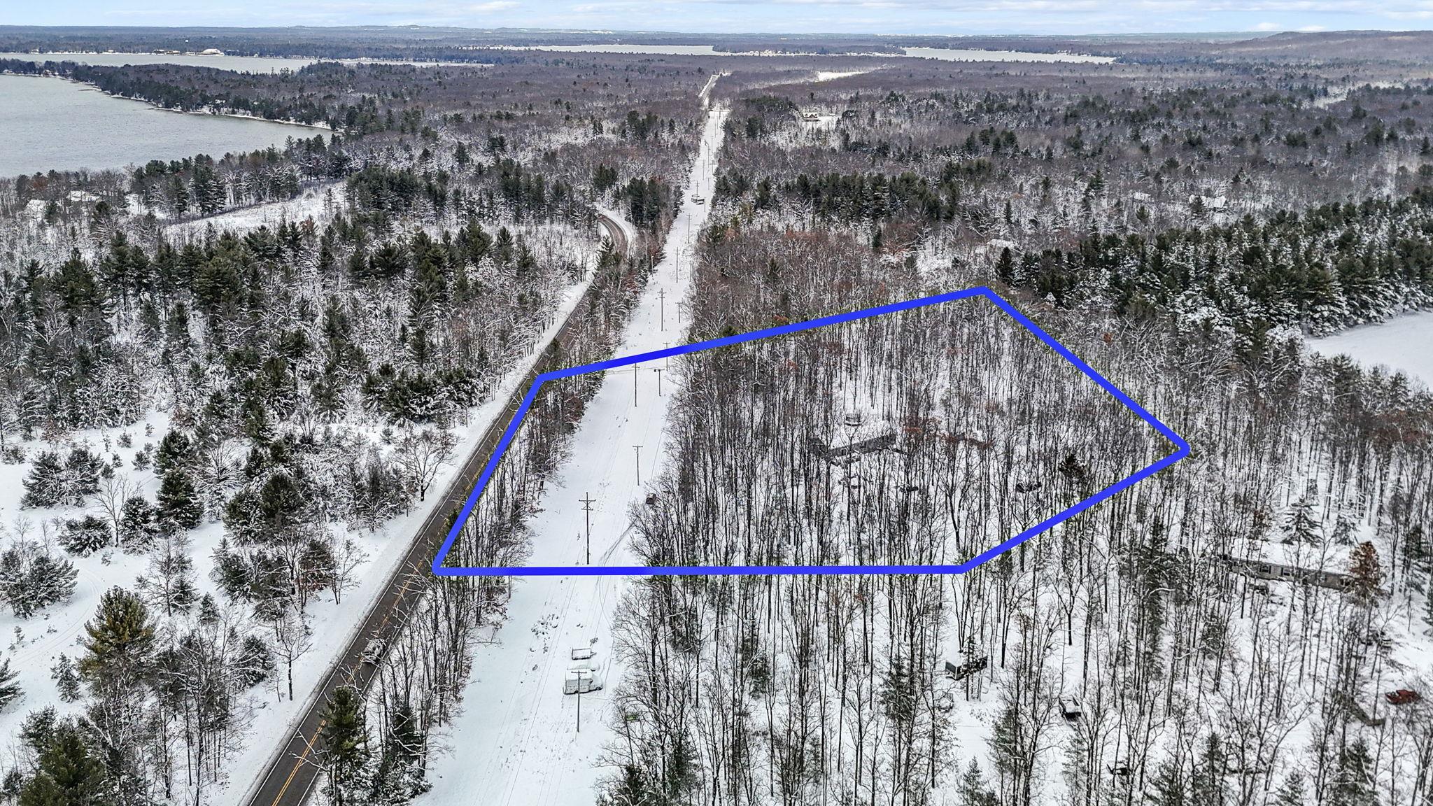 Homes for sale in Interlochen, MI | 9763 Silny Rd, Interlochen, MI 49643 | MLS# 80064171