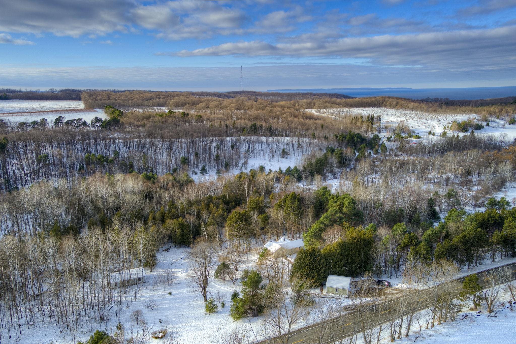 Homes for sale in Lake Leelanau, MI | 1550 S French Rd, Lake Leelanau, MI 49653 | MLS# 80064446