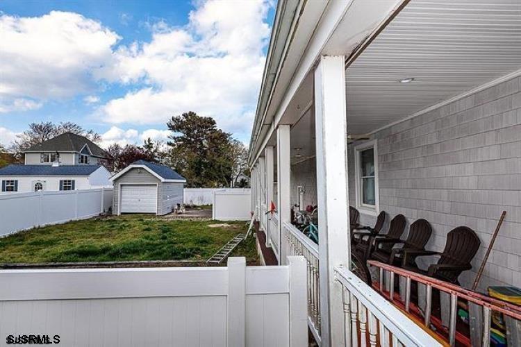 123 E Cedar Avenue