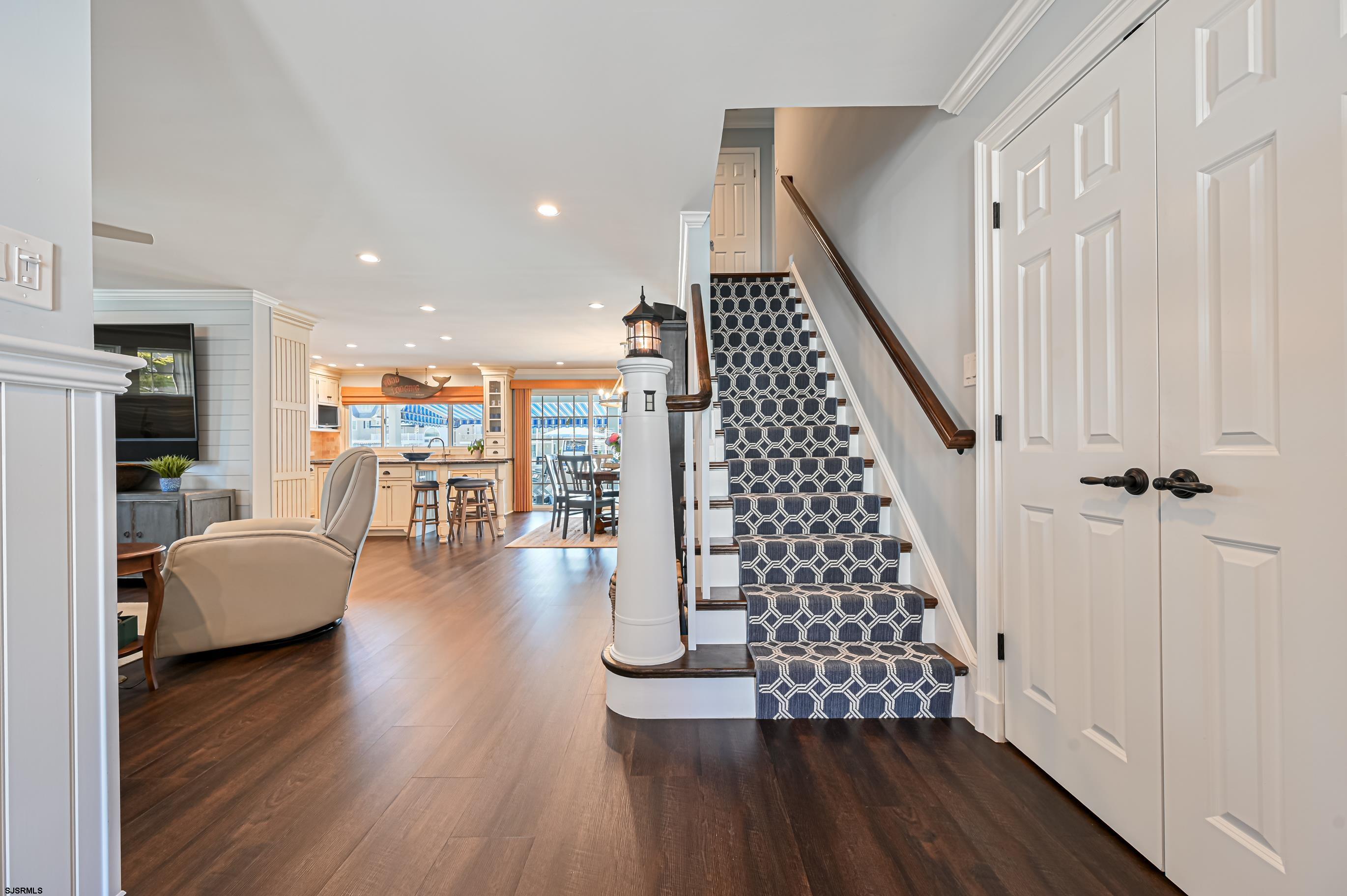 9 Coral Ln
