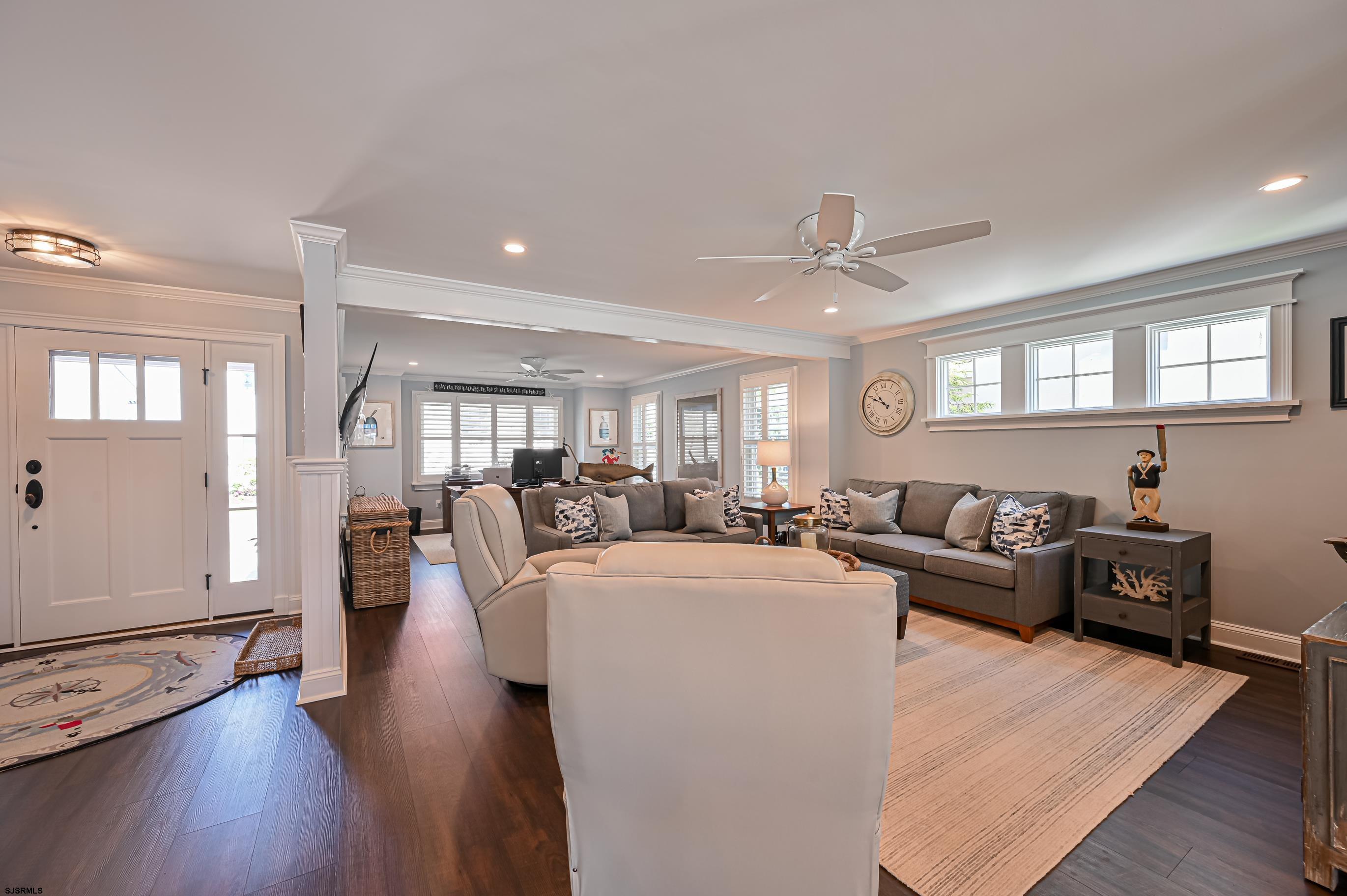 9 Coral Ln