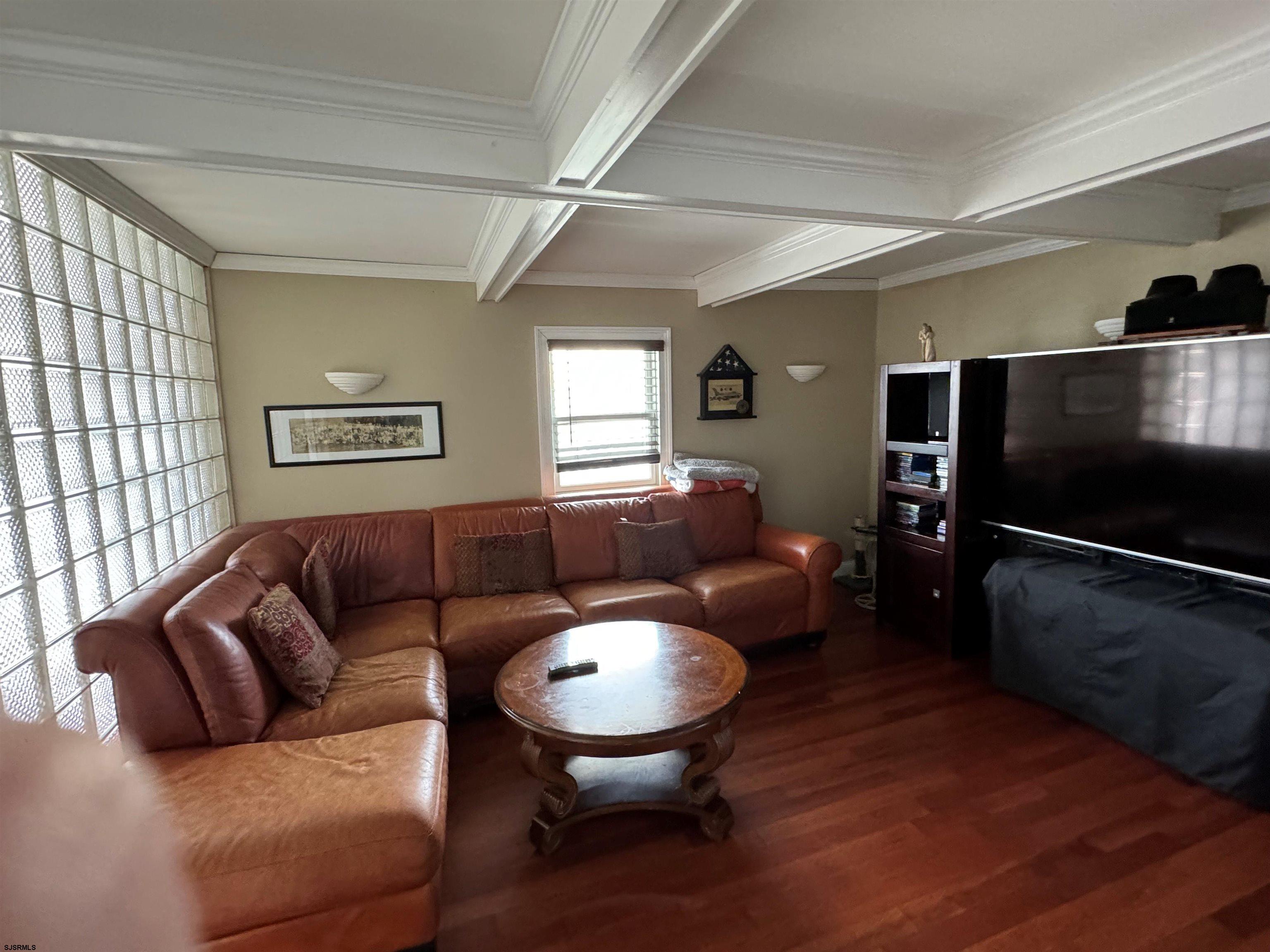 324 Simpson Avenue - Picture 3
