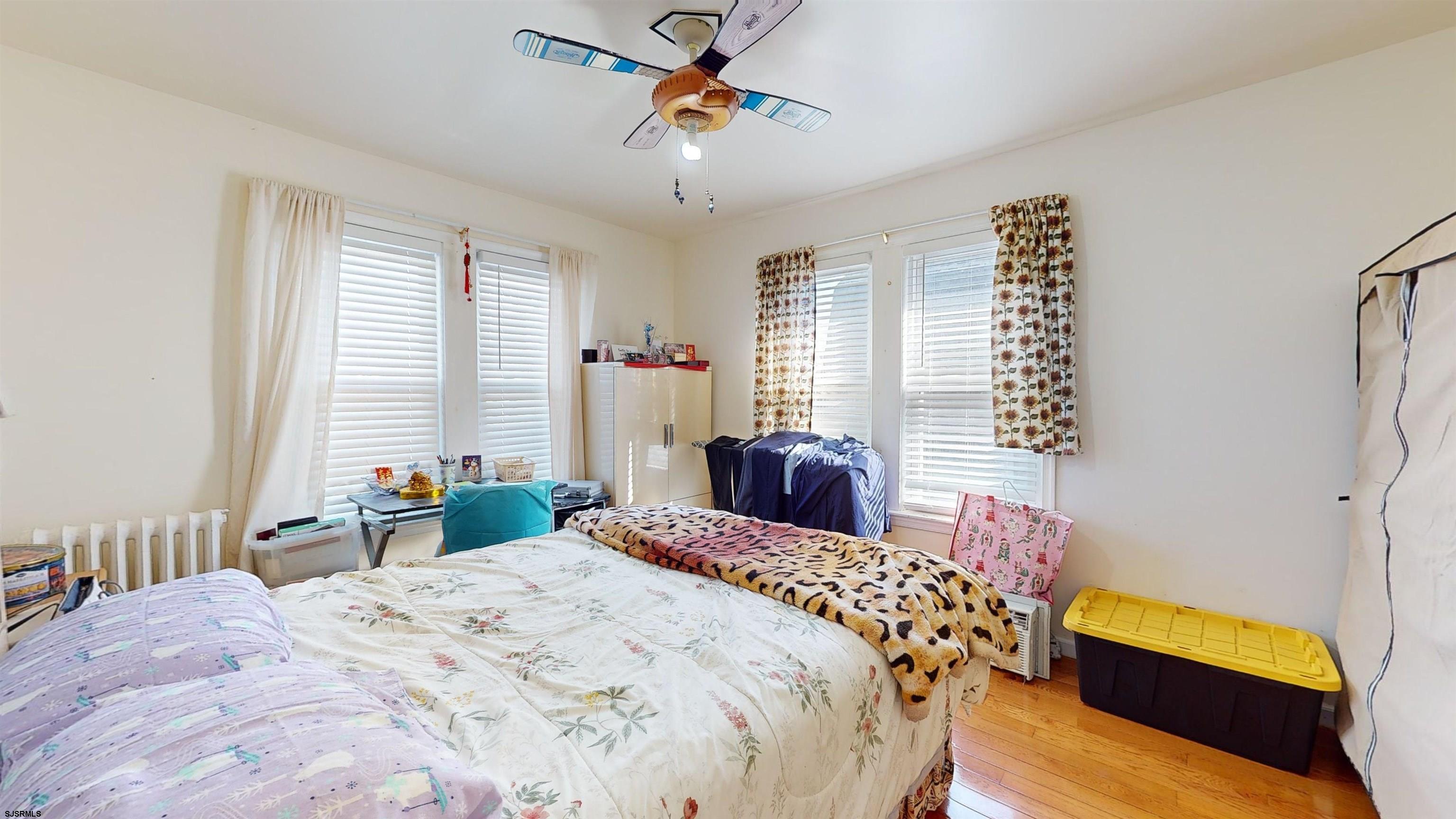 18 S Jackson Avenue