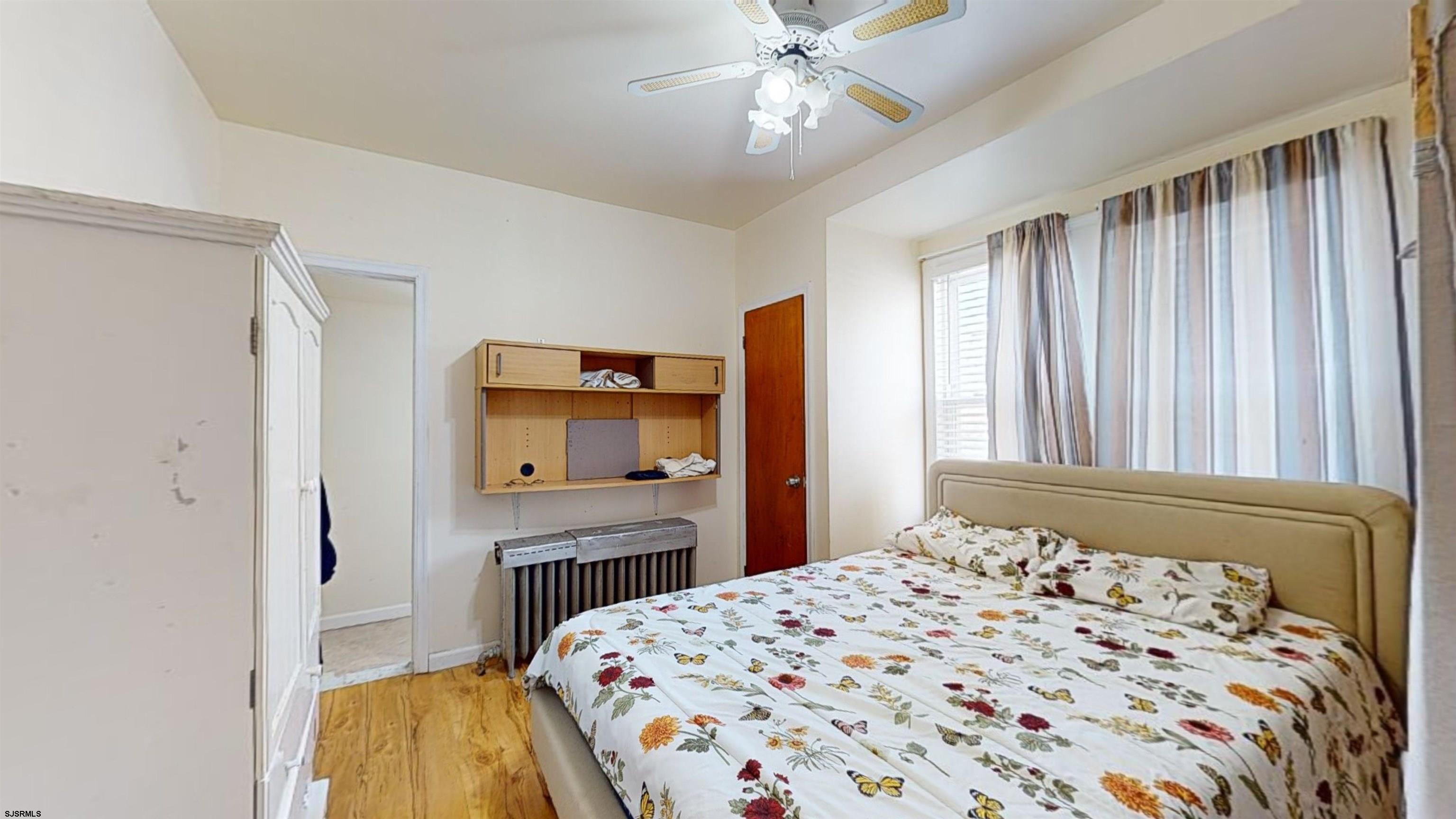 18 S Jackson Avenue