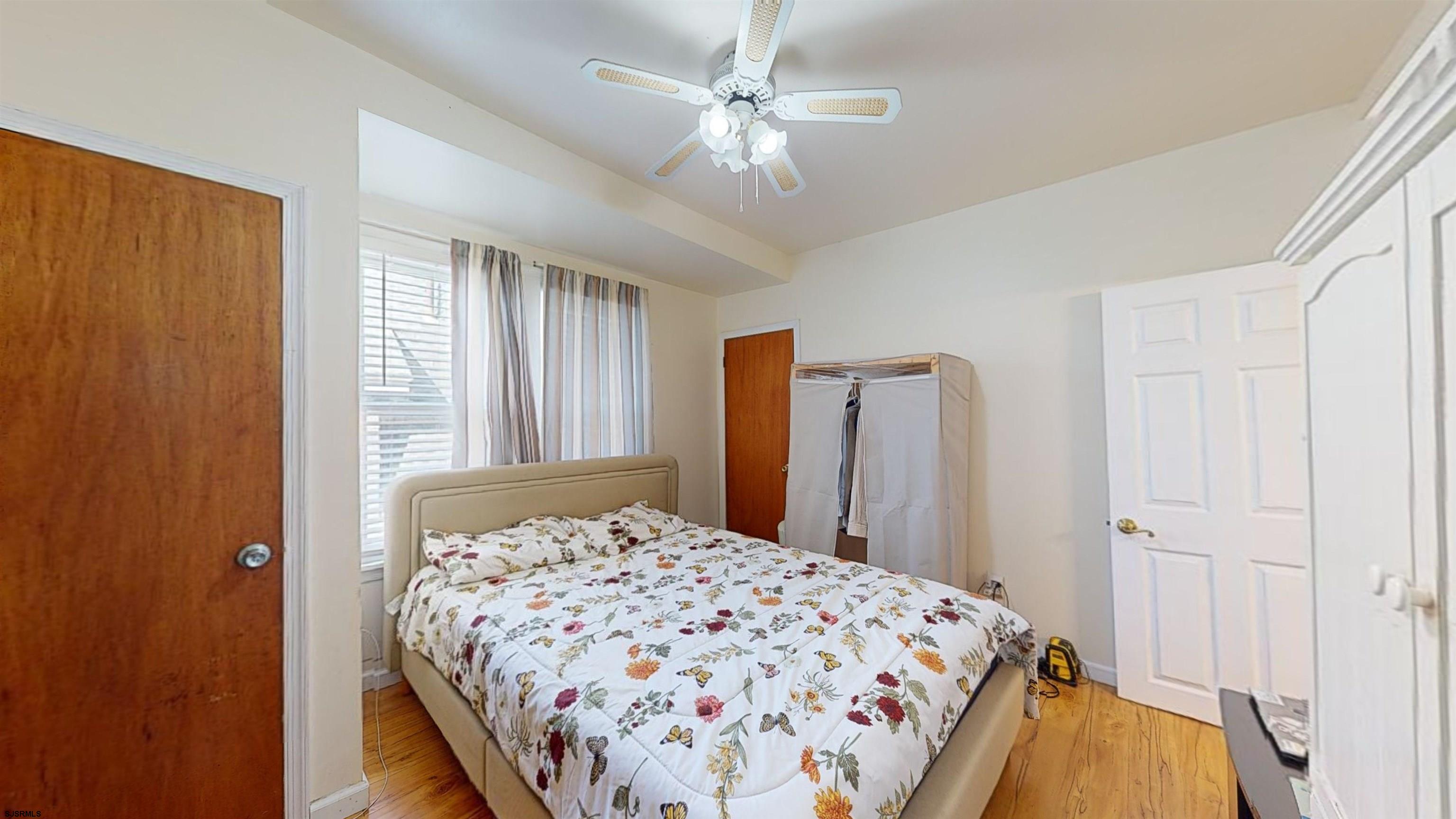 18 S Jackson Avenue