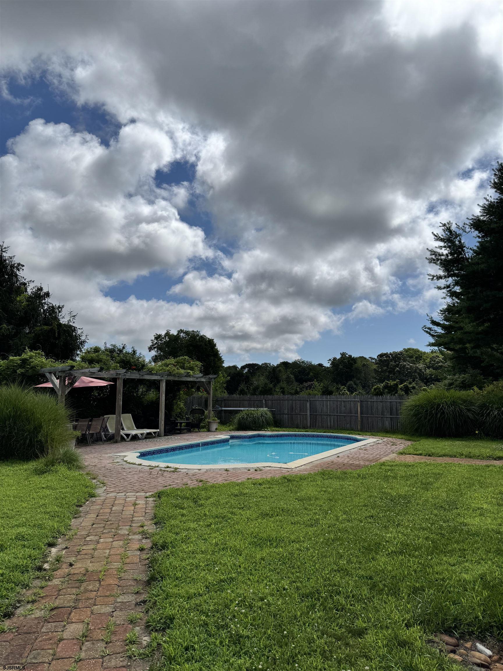 1981 Tuckahoe Road