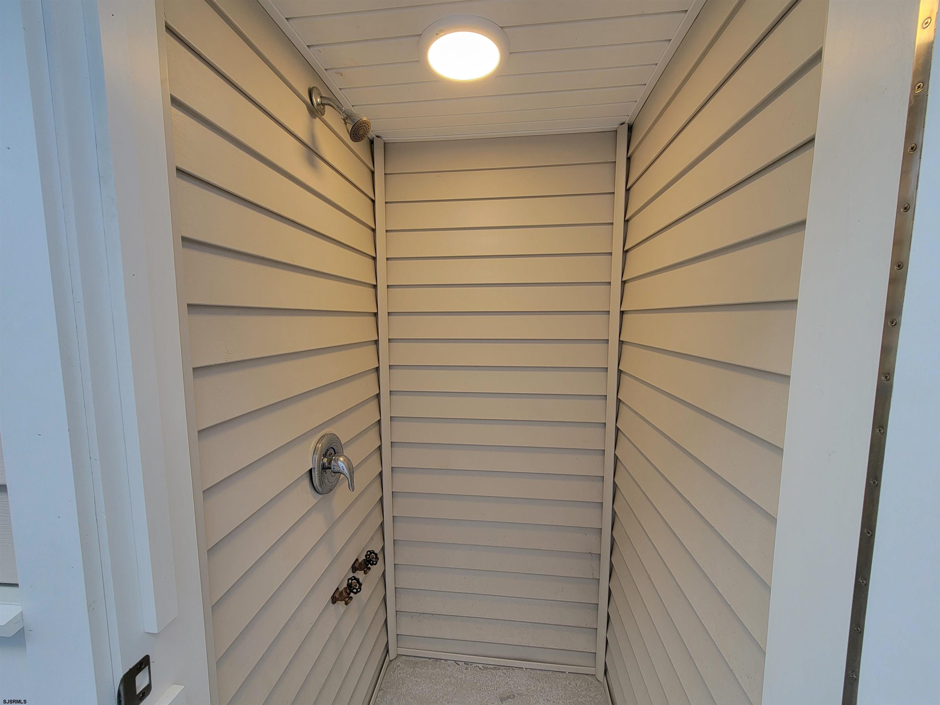 939 Central Avenue