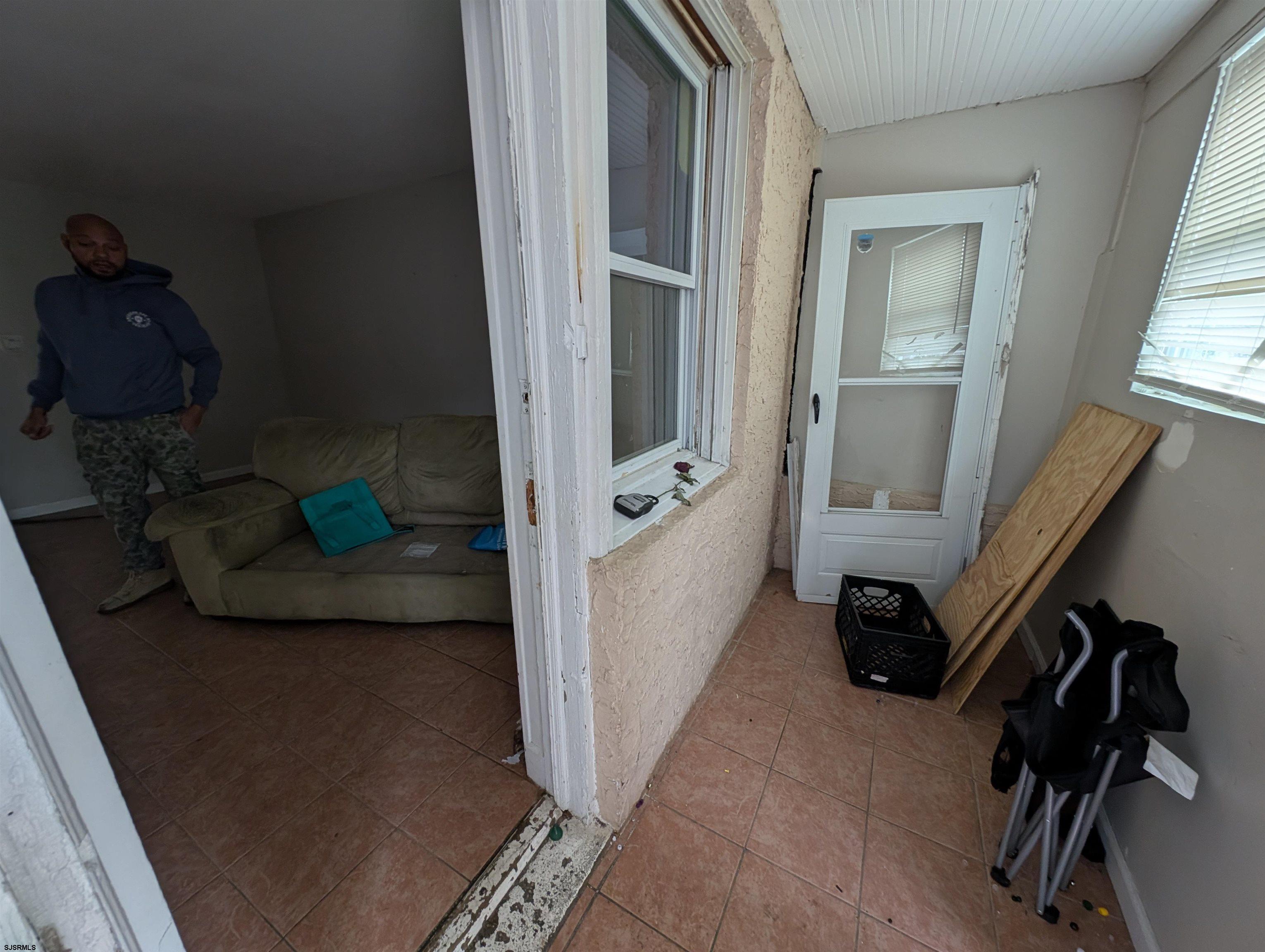 1441 Caspian Avenue - Picture 3