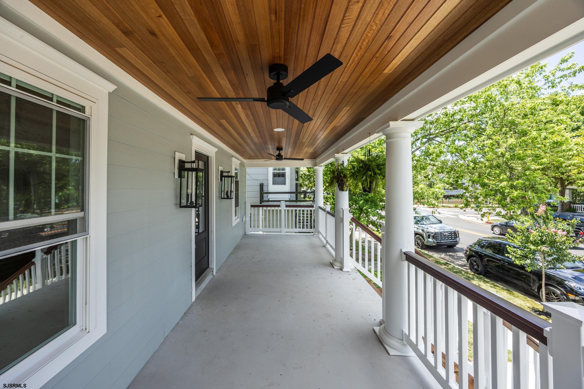 341 Central Avenue - Picture 3
