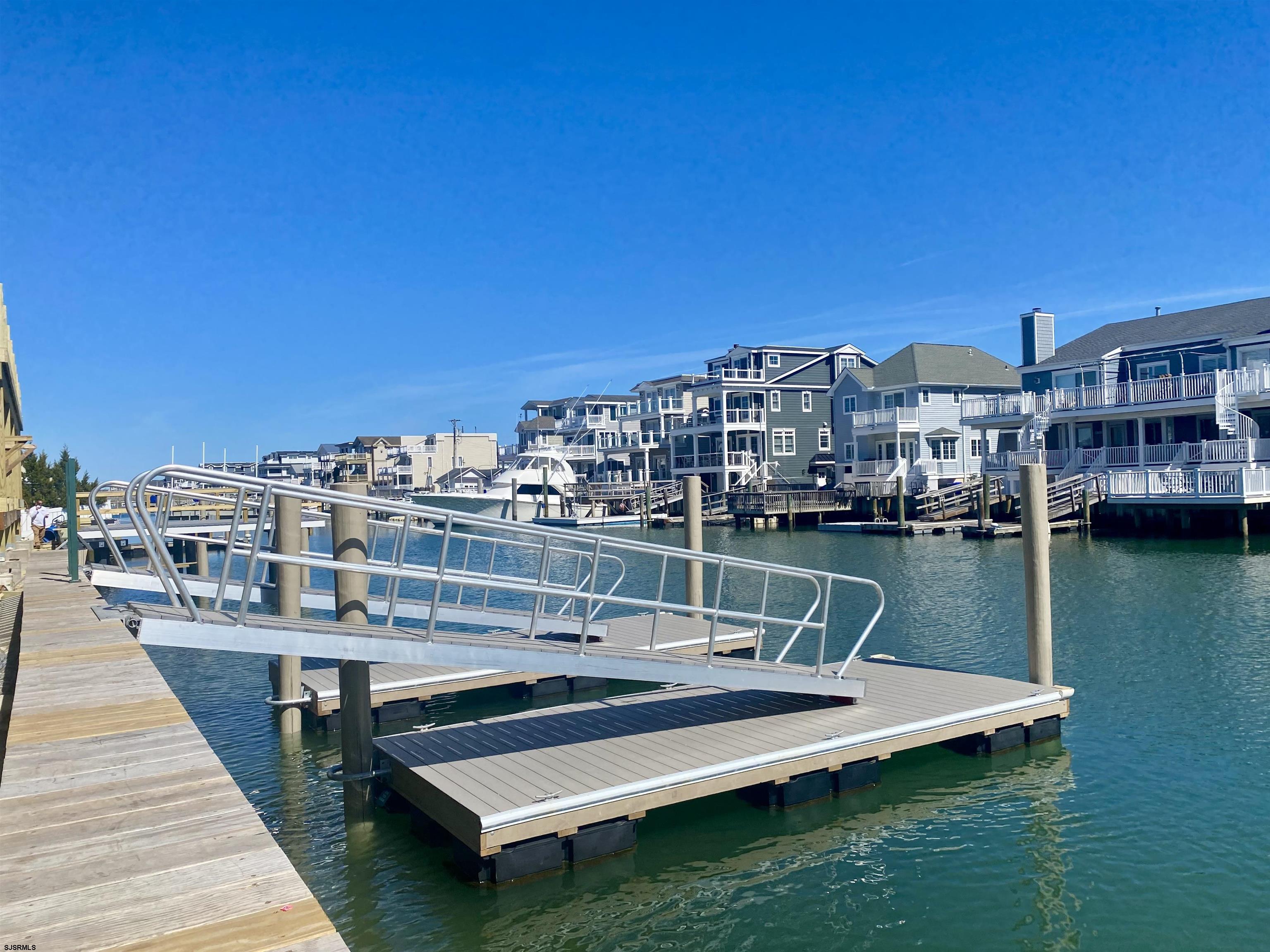2425 Harbor Avenue - Picture 4