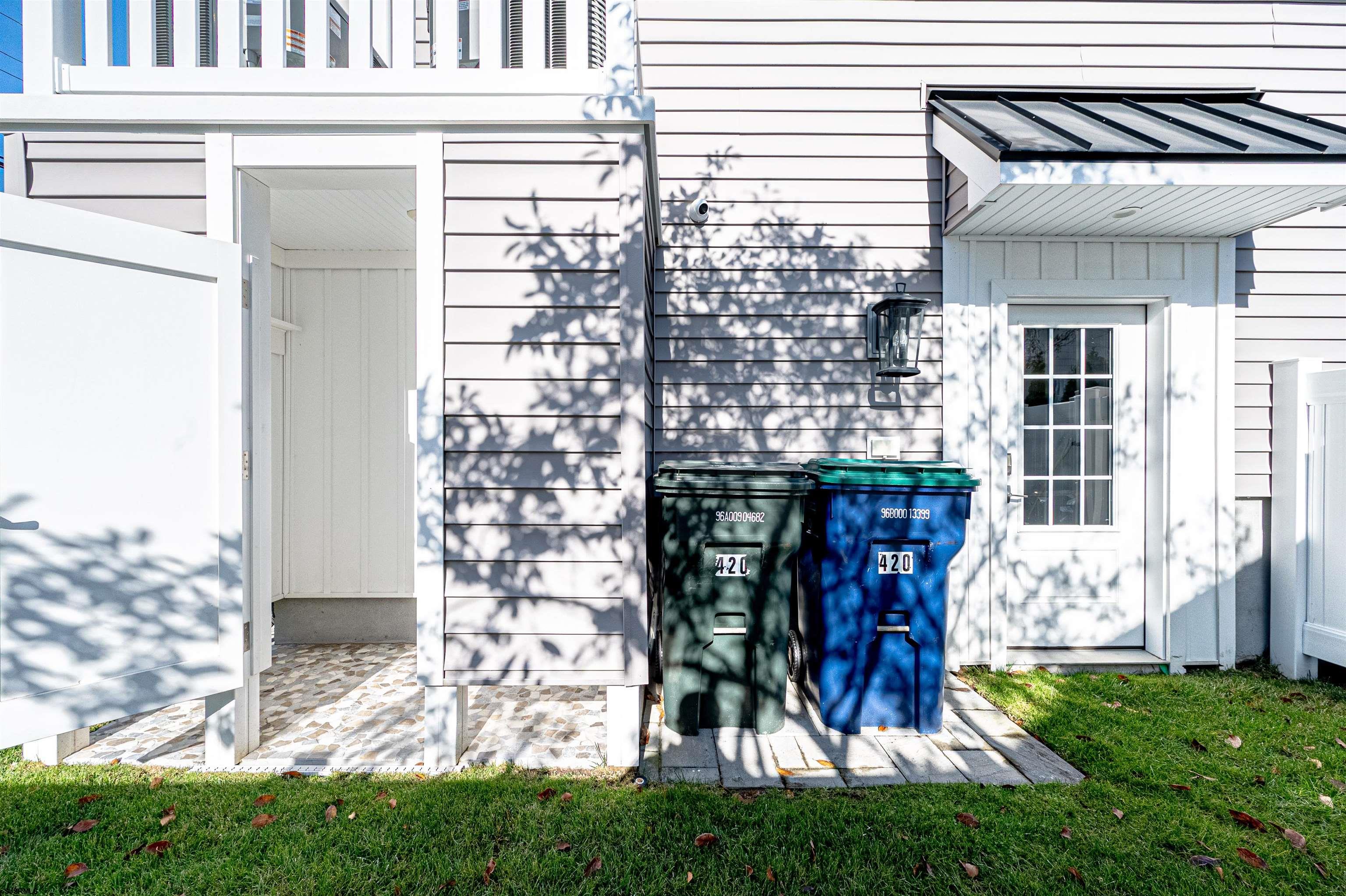 420 N Delavan Avenue