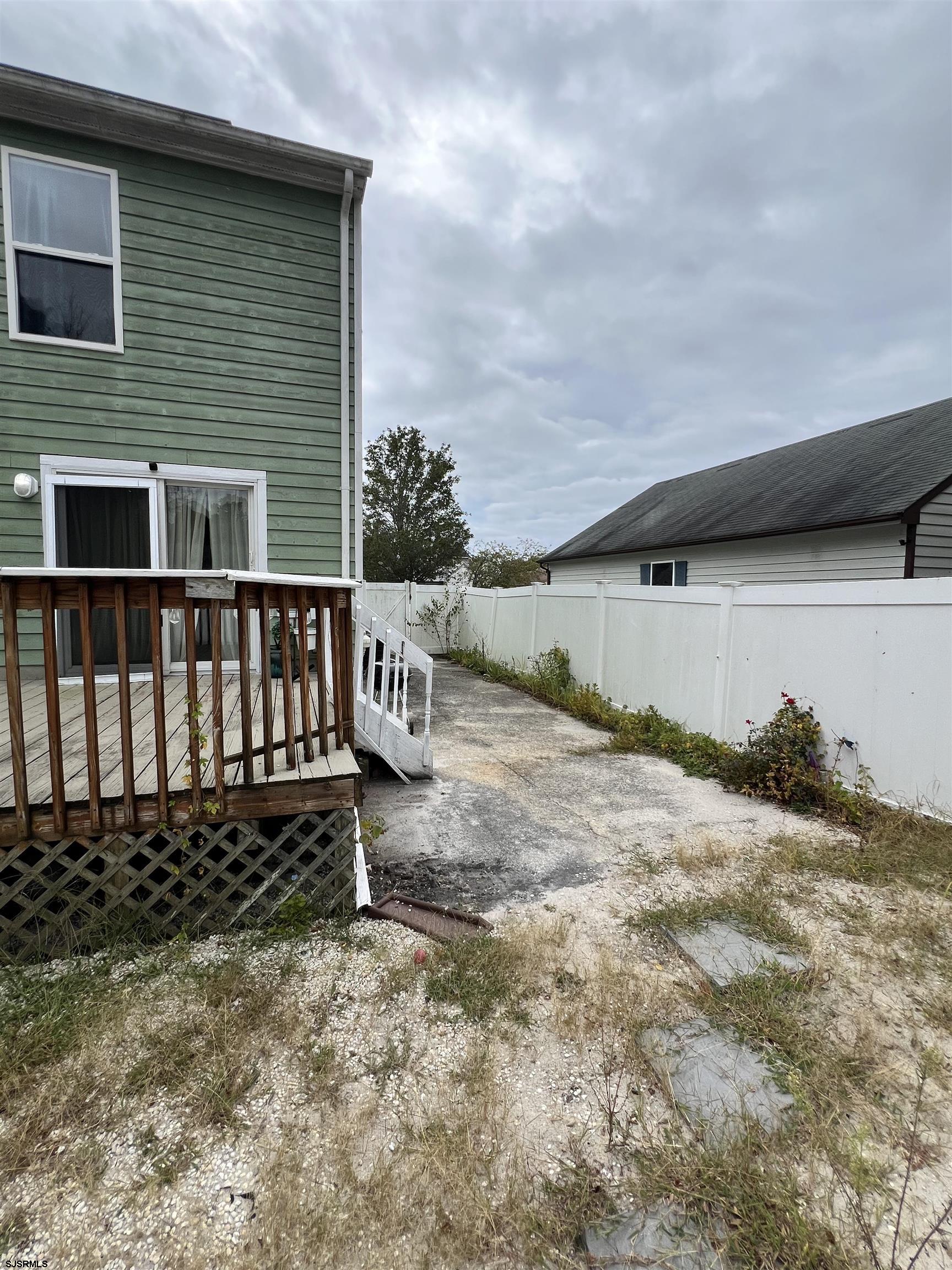 2 Heritage Ter Terrace