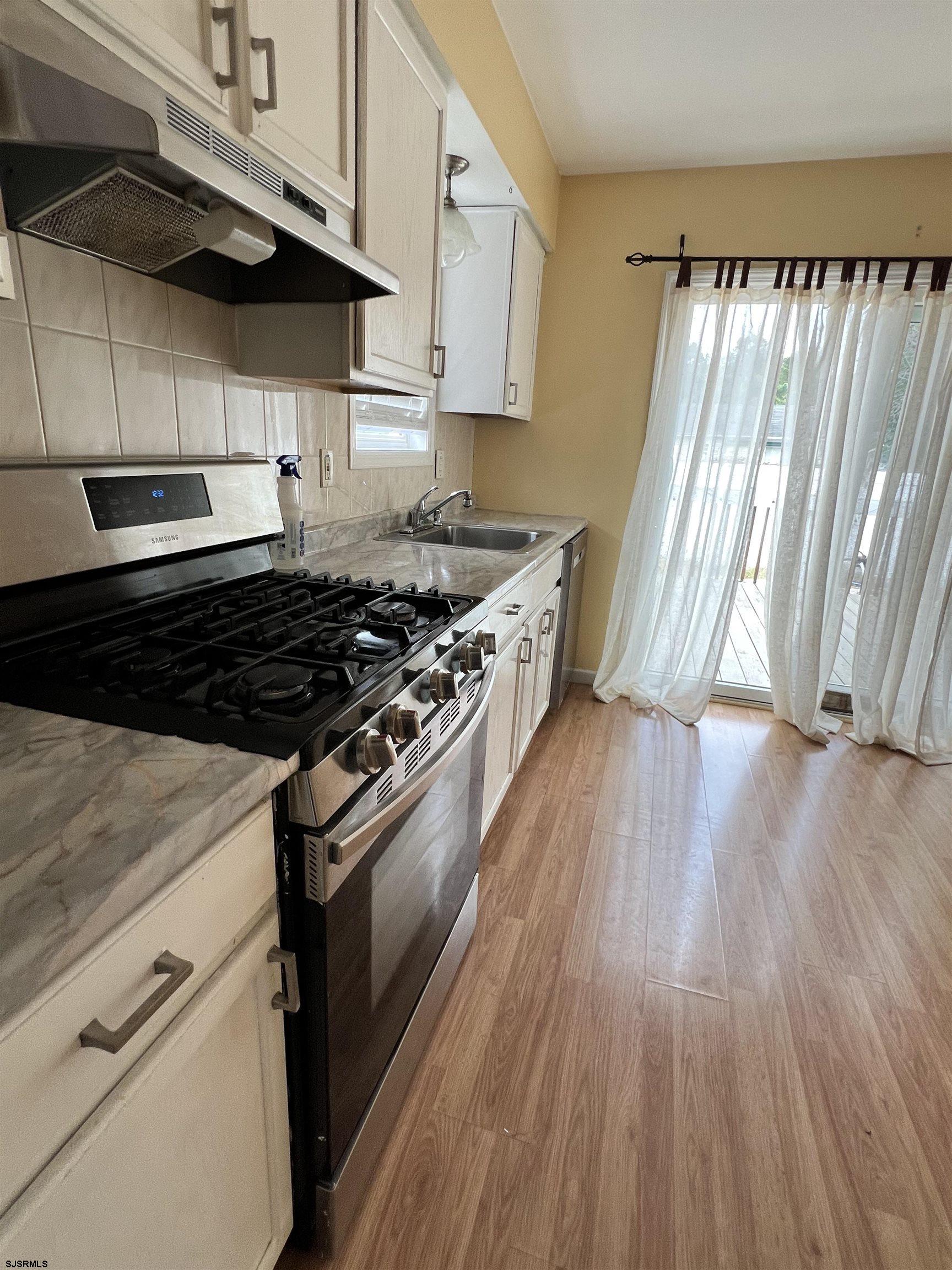 2 Heritage Ter Terrace