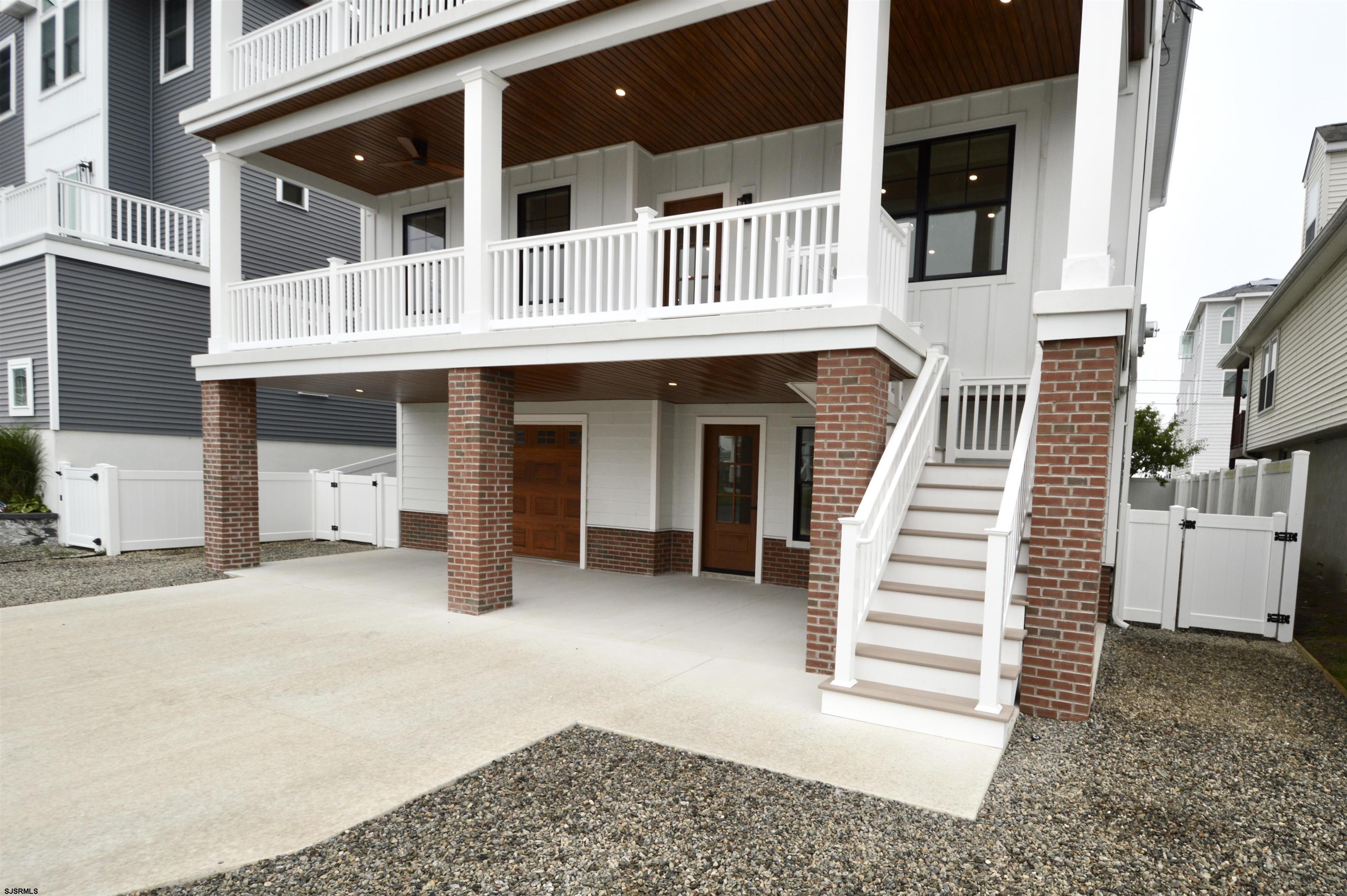 331 W 16th Avenue - Picture 1