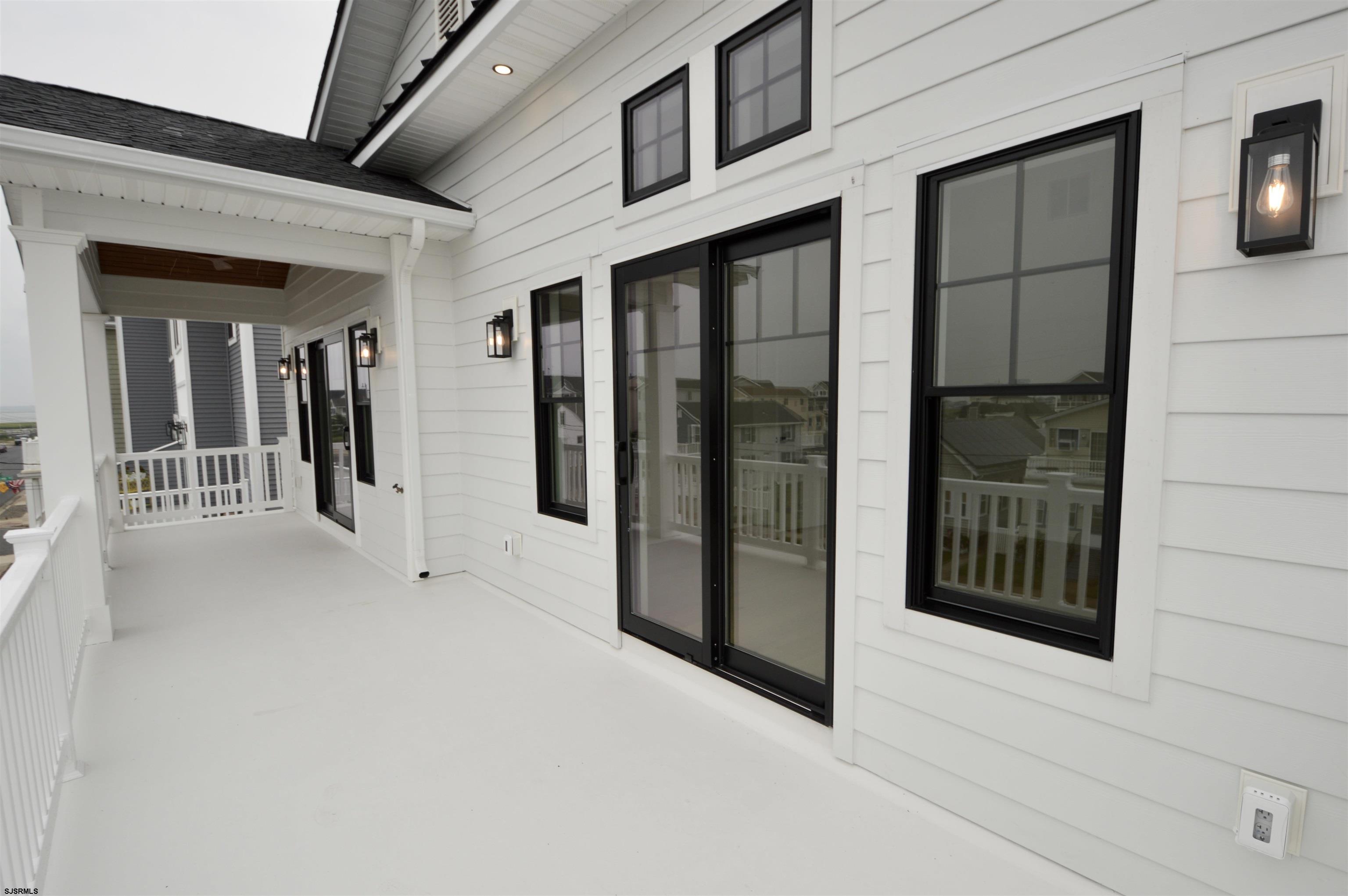 331 W 16th Avenue