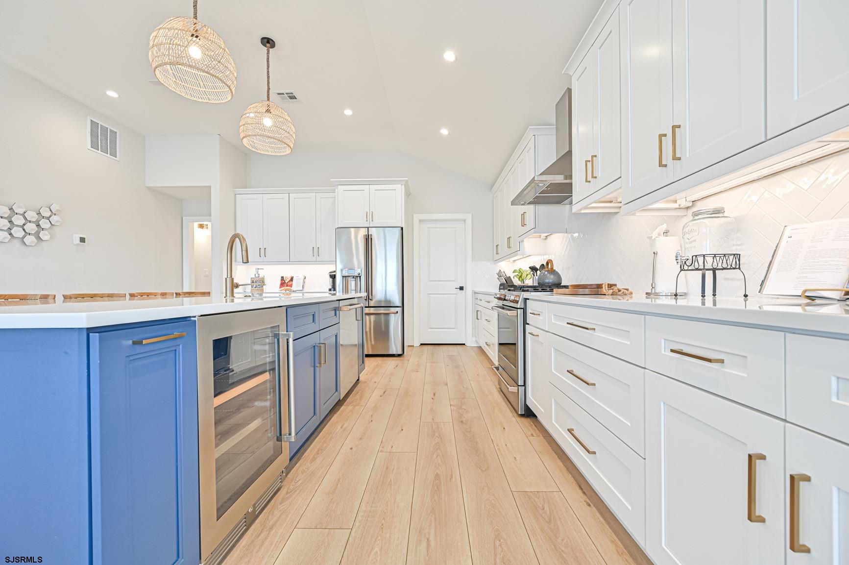 250 S 11th - Picture 4