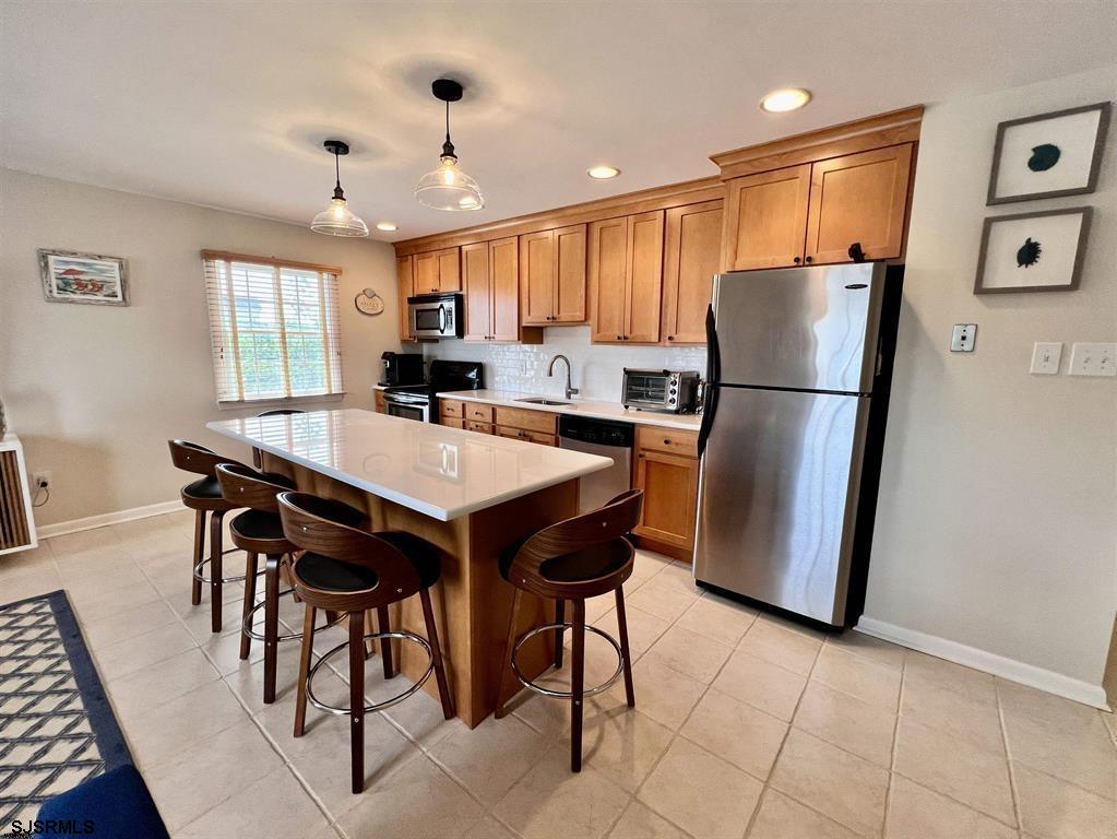 7811 Atlantic Avenue - Picture 1