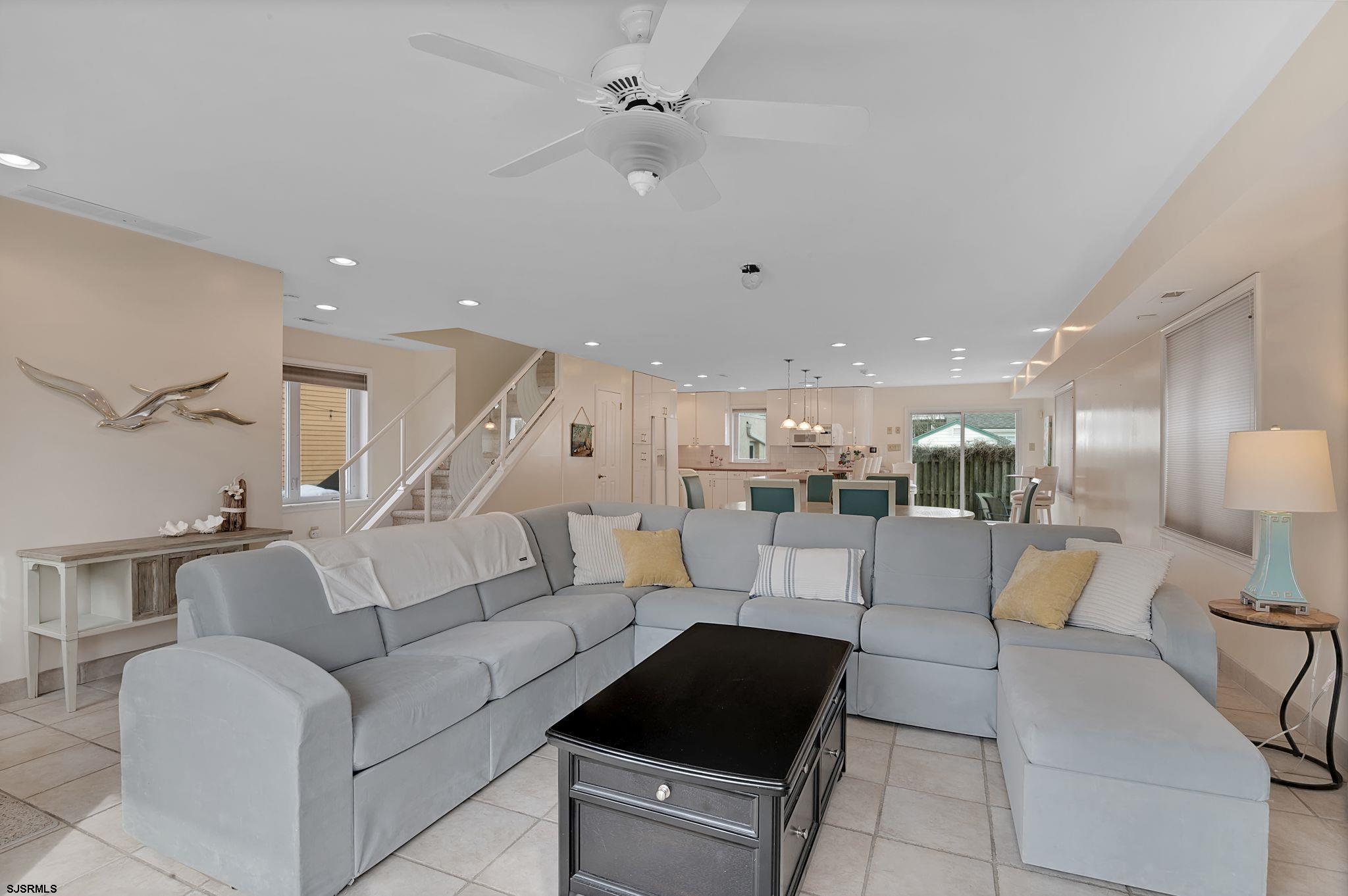 53 N Pelham Avenue - Picture 1