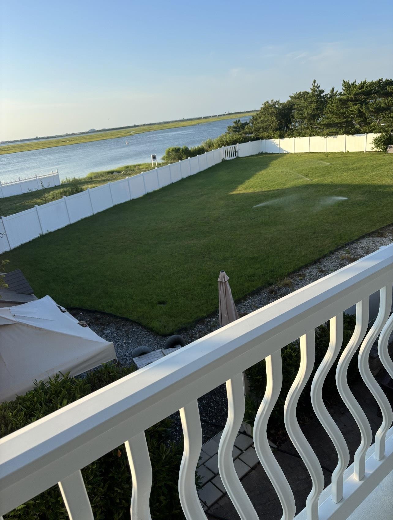 907 N Burghley Avenue