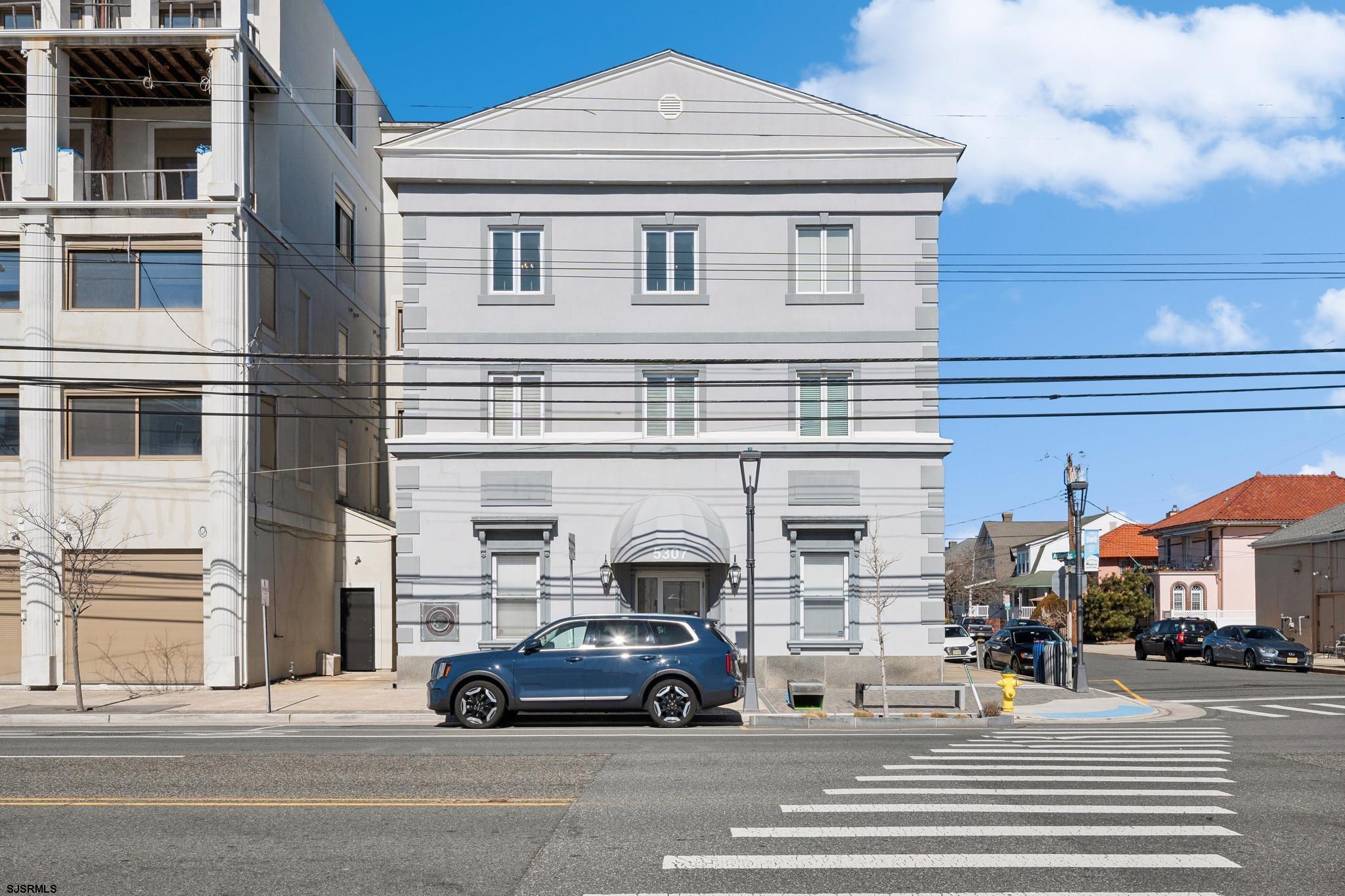 5307 Atlantic Avenue - Picture 1