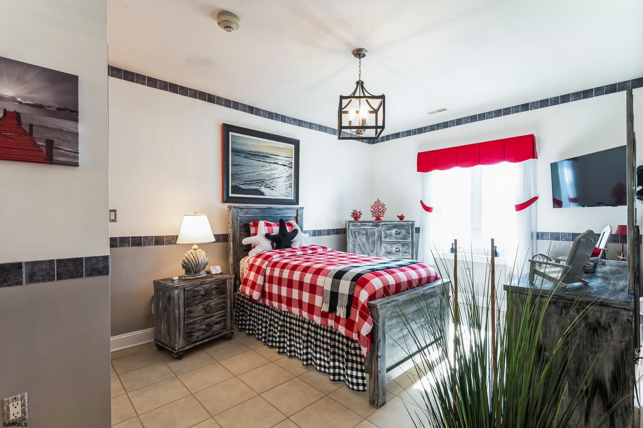 5307 Atlantic Avenue