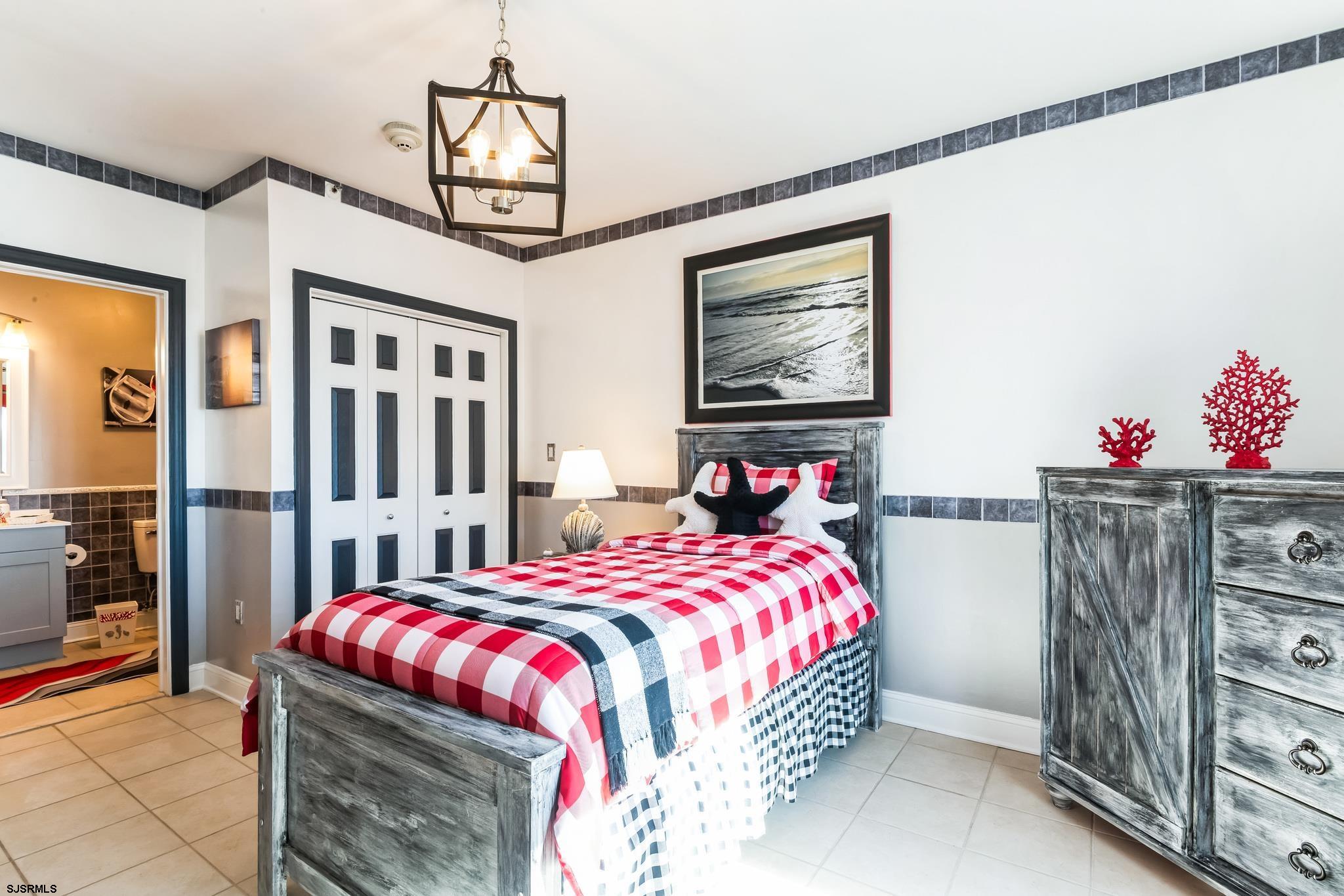 5307 Atlantic Avenue