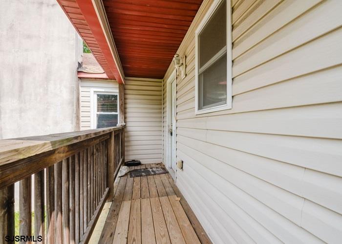 523 Walnut Avenue - Picture 2