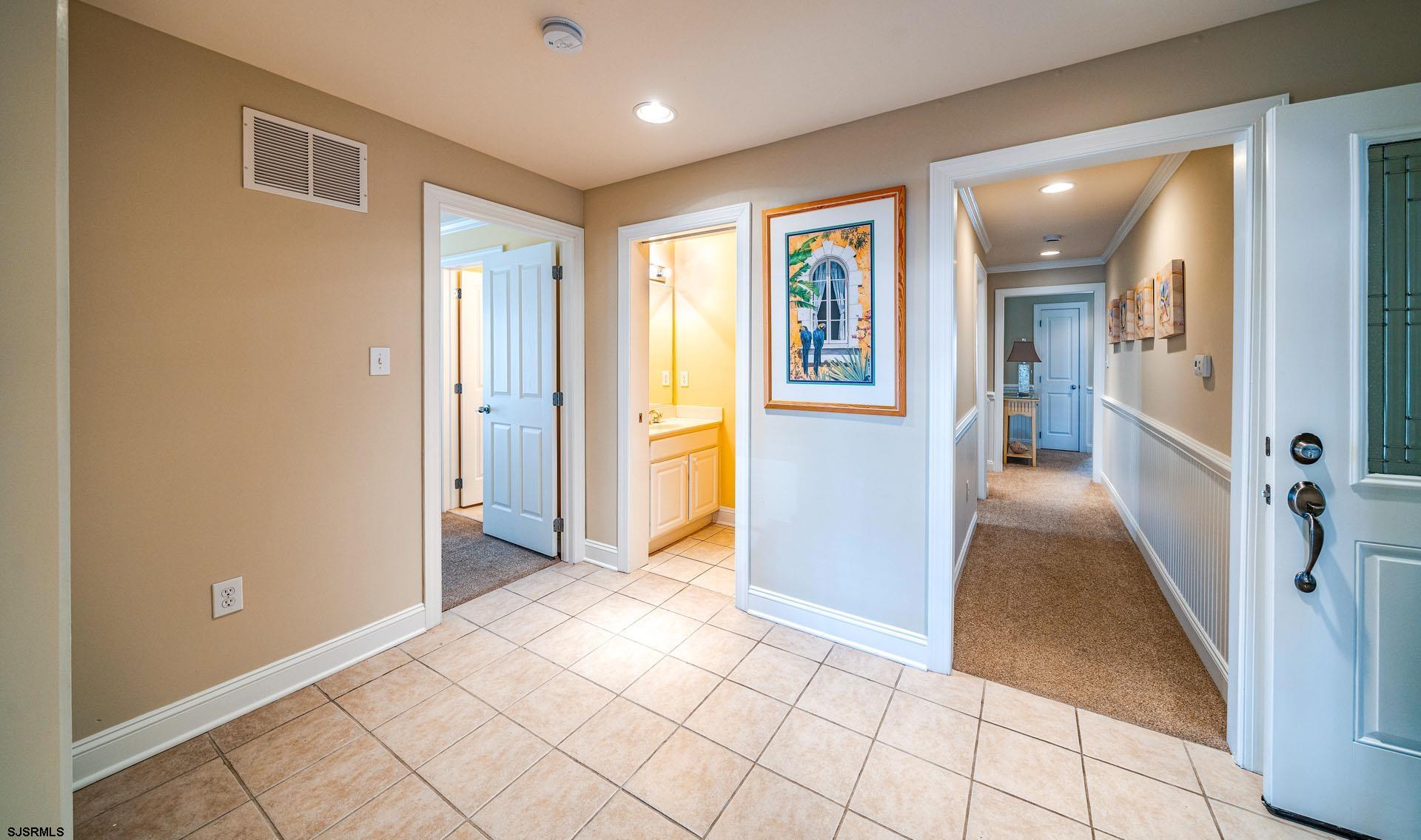 1009 Wesley Avenue - Picture 4